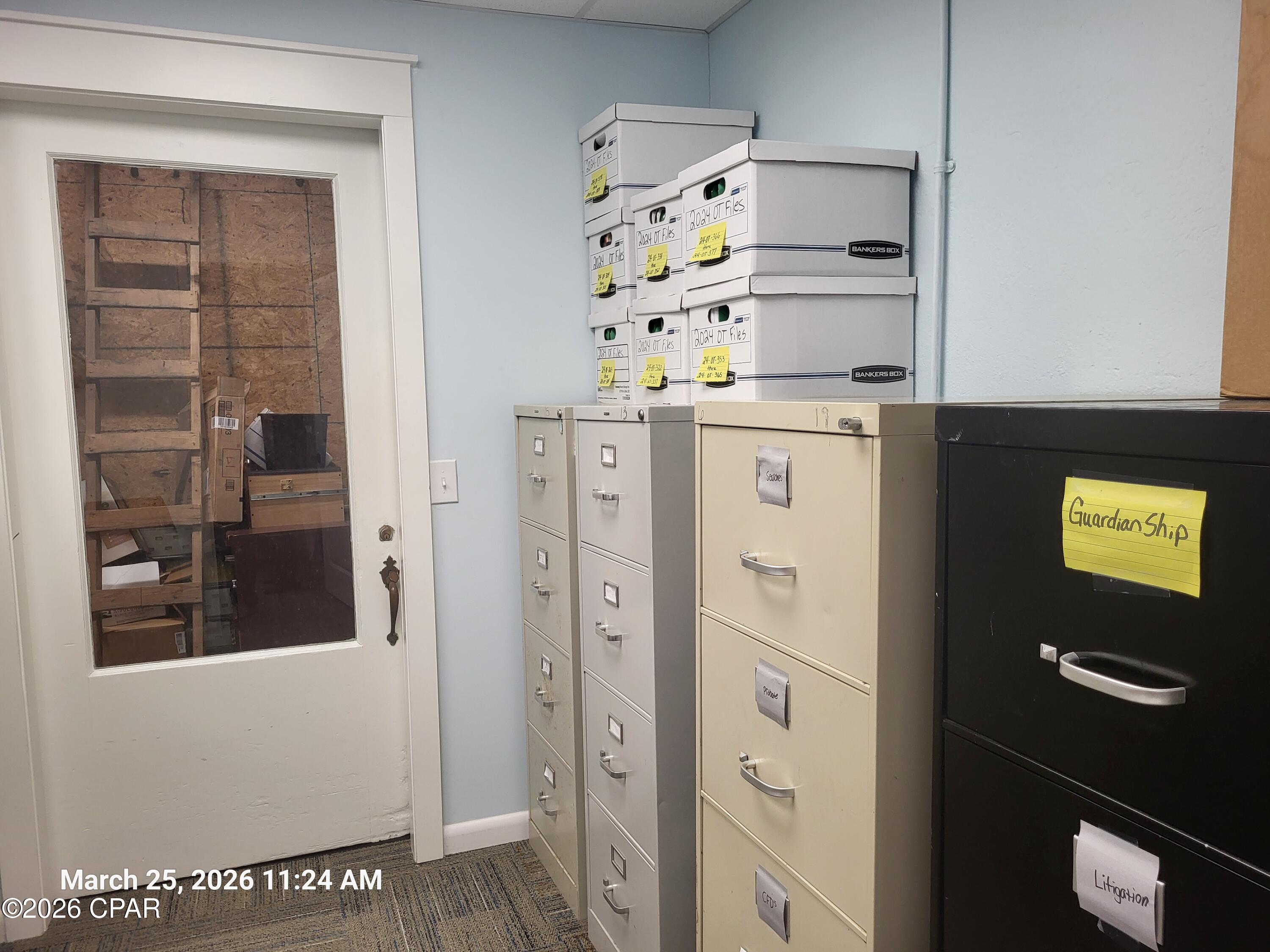 [No Recorded Subdiv] - Commercial Sale