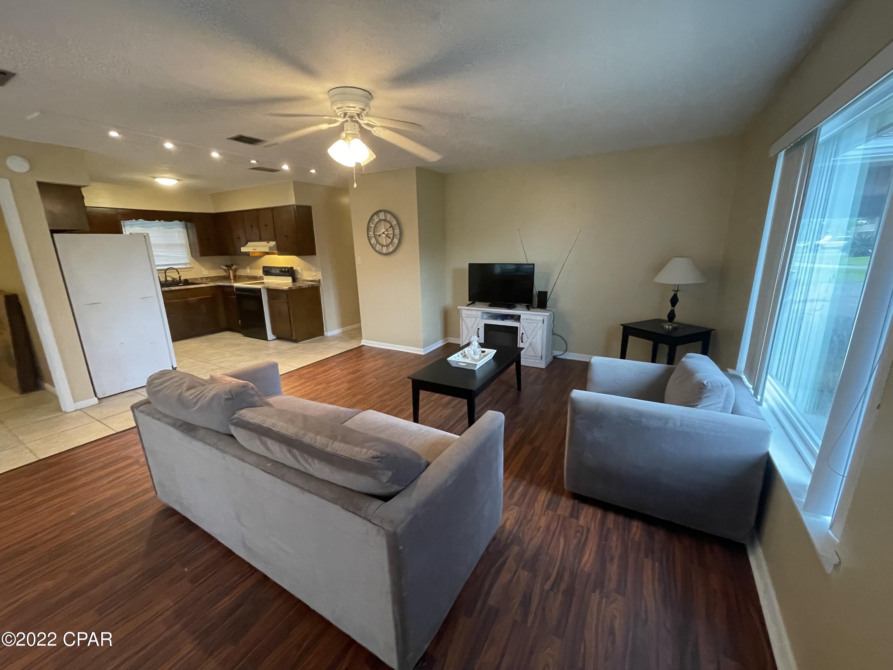 [No Recorded Subdiv] - Residential Lease