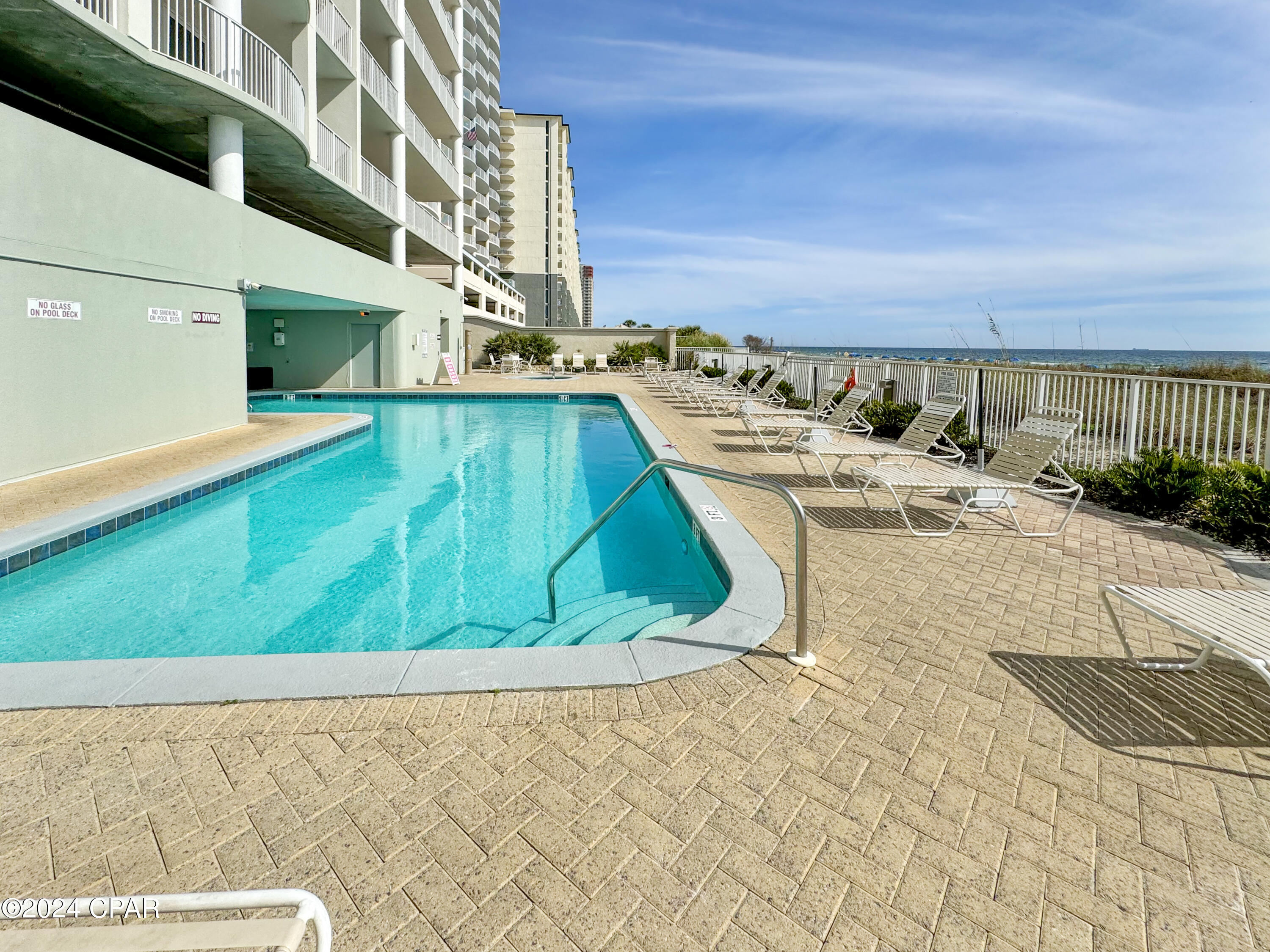 Ocean Ritz - Residential