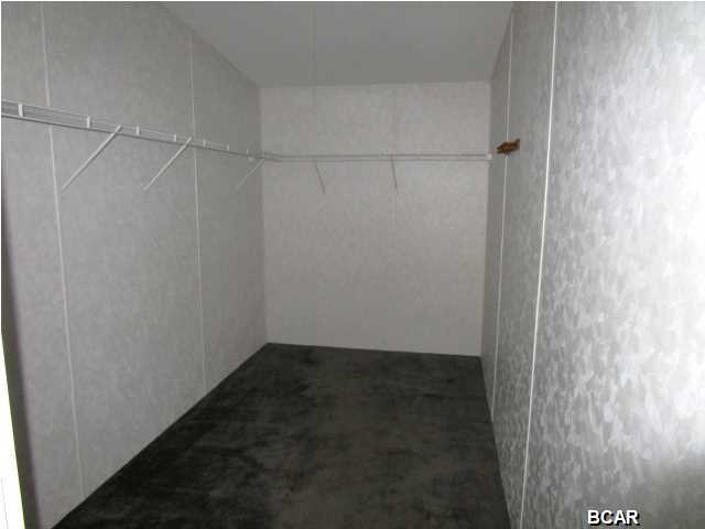 White Western Springs Unit 1 - Residential