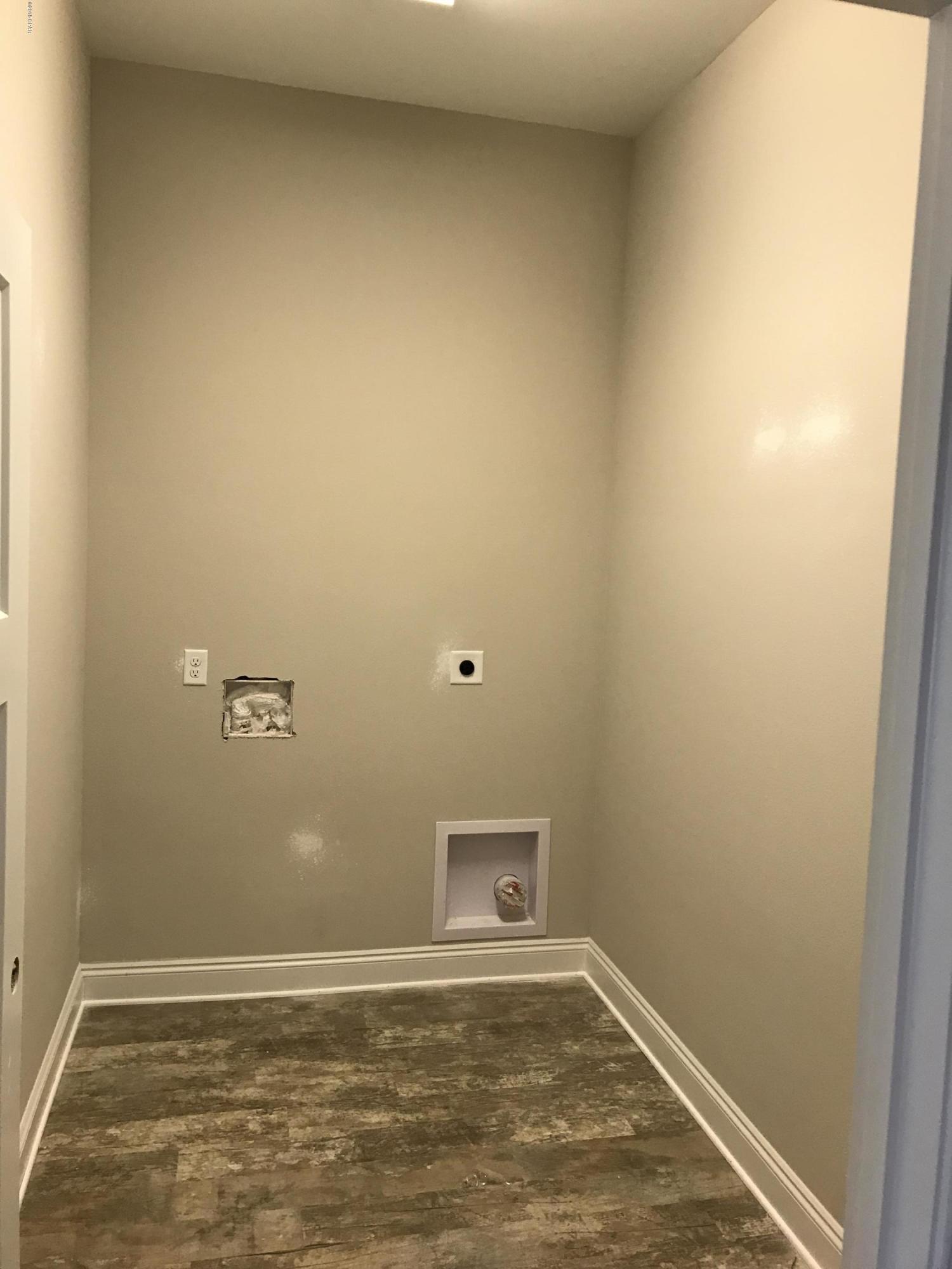 The Meadows & The Pointe - Residential