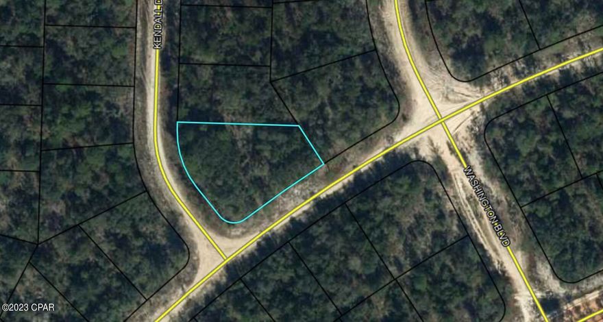 Nicely wooded .422 acre lot in Sunny Hills, Fl to build your own home on in a beautiful golf community, that has numerous lakes and places for fishing, swimming and boating. Approximately 40 minutes from Northwest Florida Airport, 1  hour from Panama City Beach and Tyndall Air Force Base.