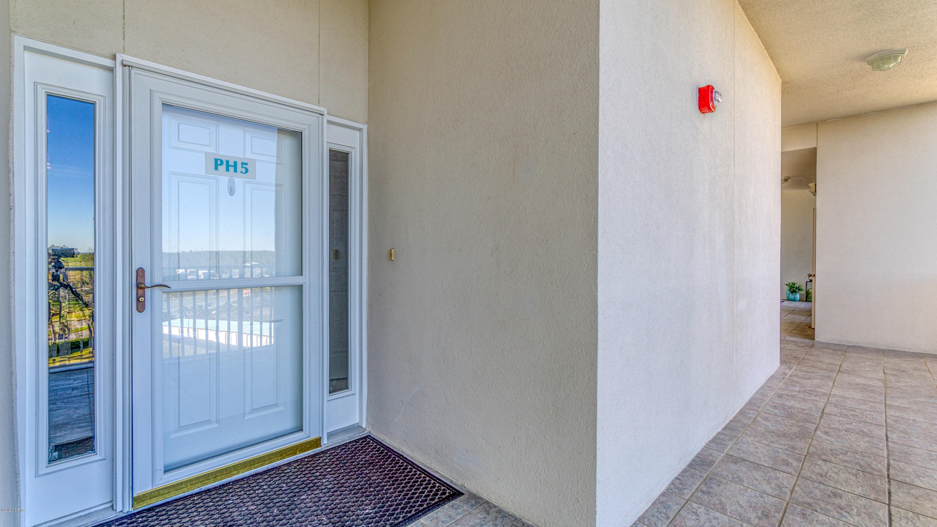 Marina Bay Condo - Residential