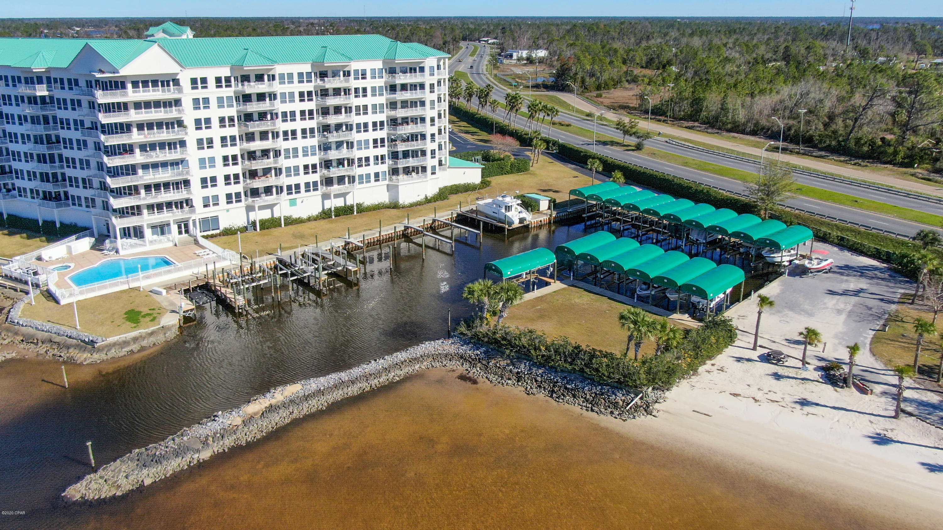 Marina Bay Condo - Residential