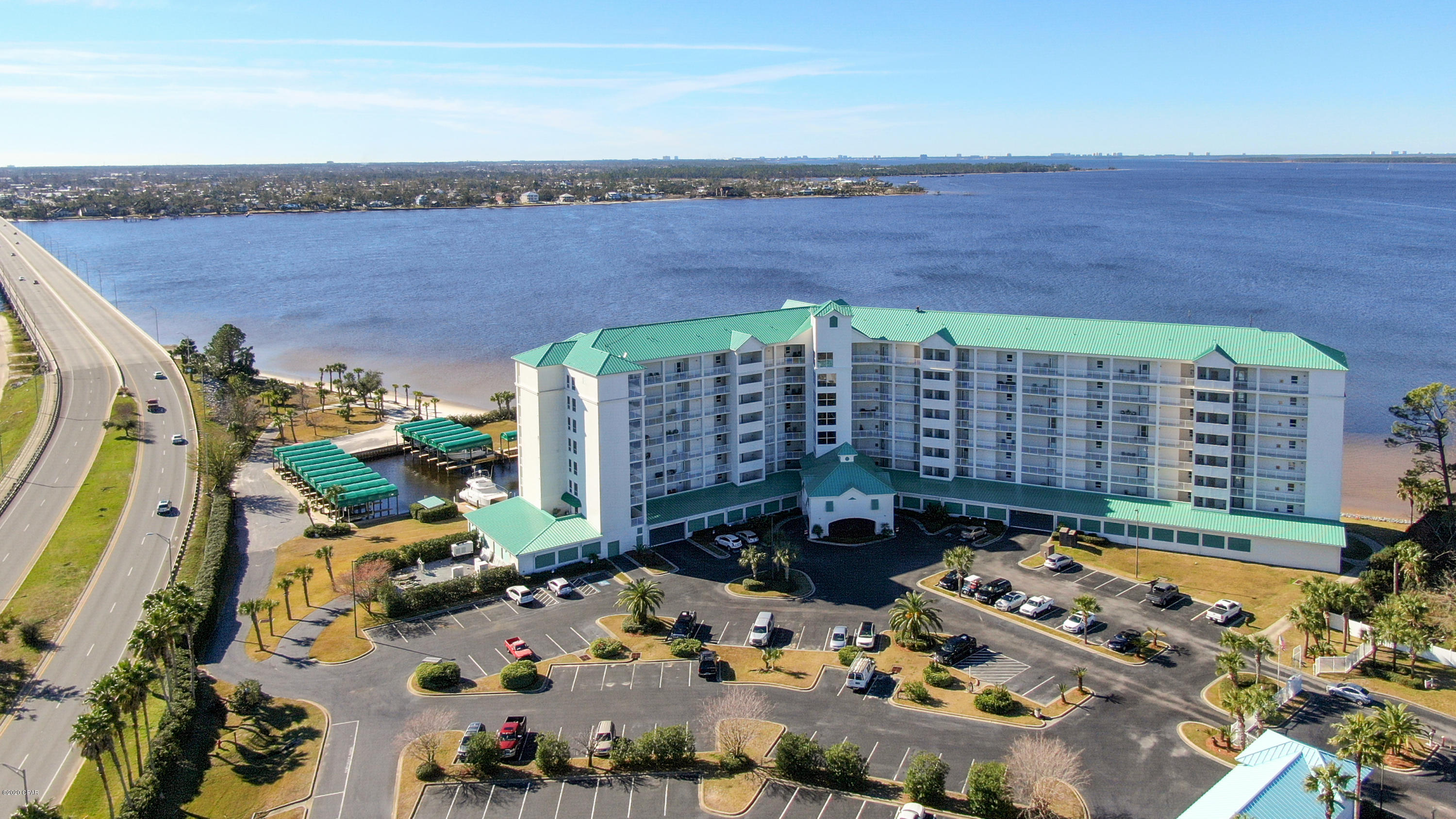 Marina Bay Condo - Residential