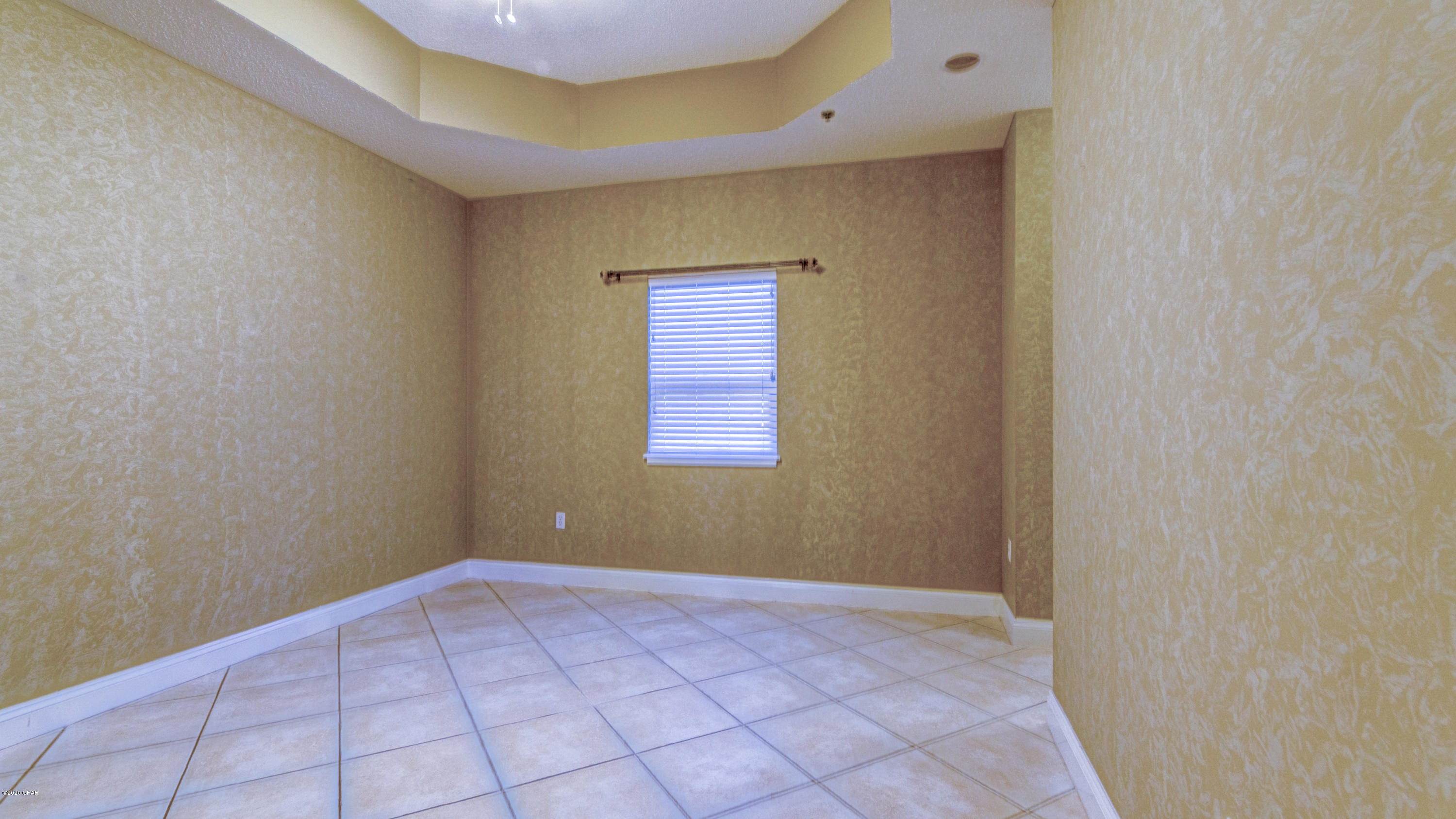 Marina Bay Condo - Residential