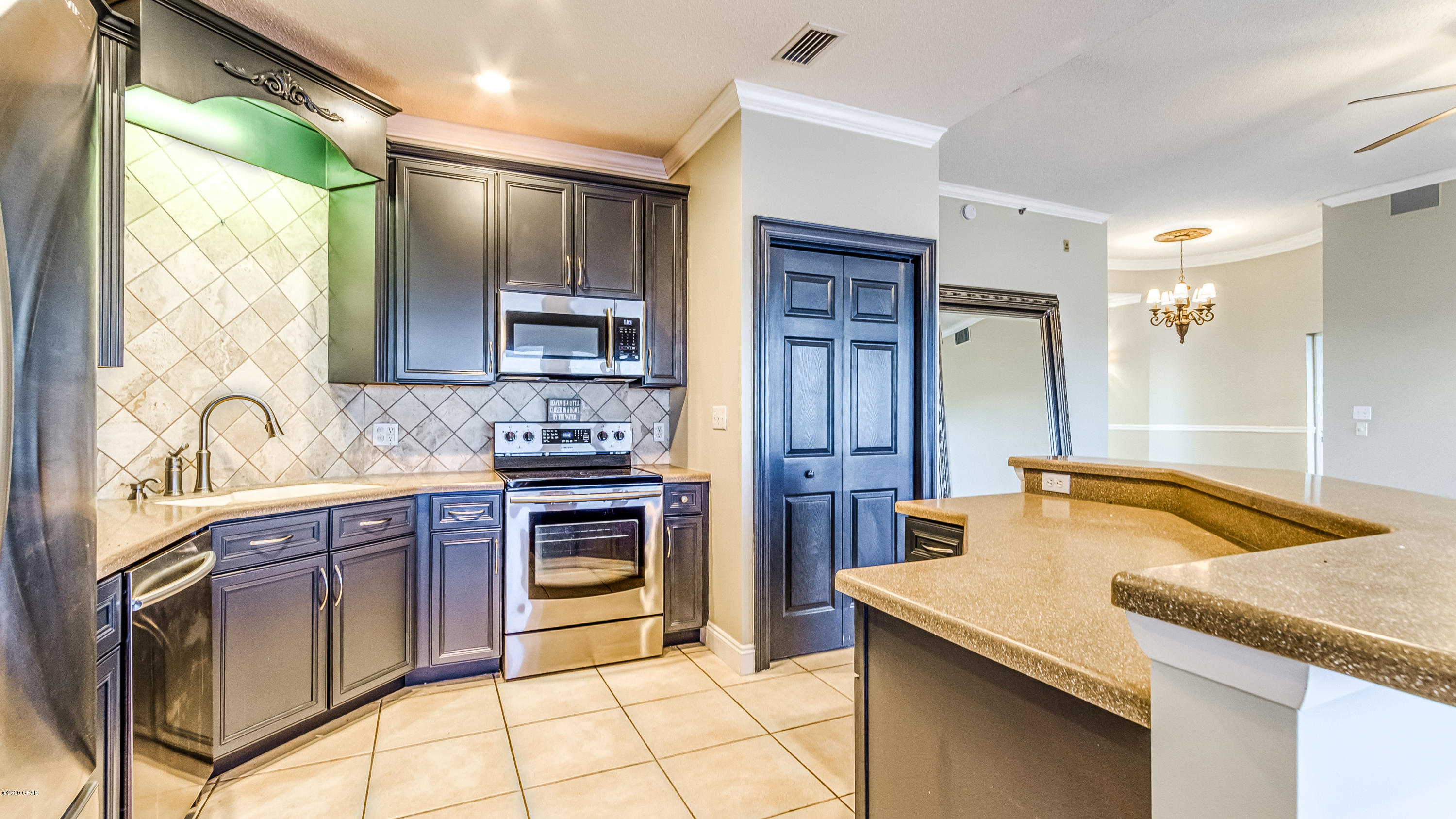 Marina Bay Condo - Residential