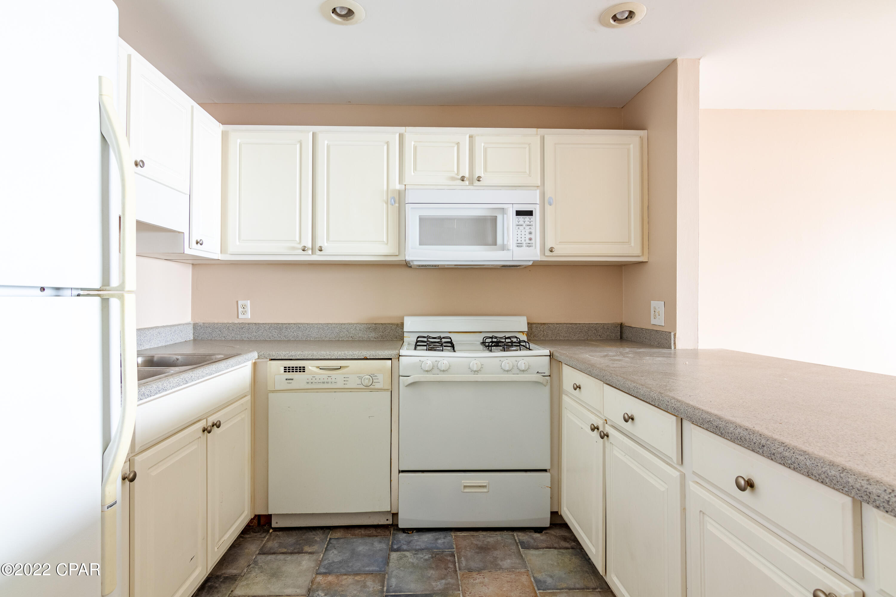 Sunbay Townhouses - Residential