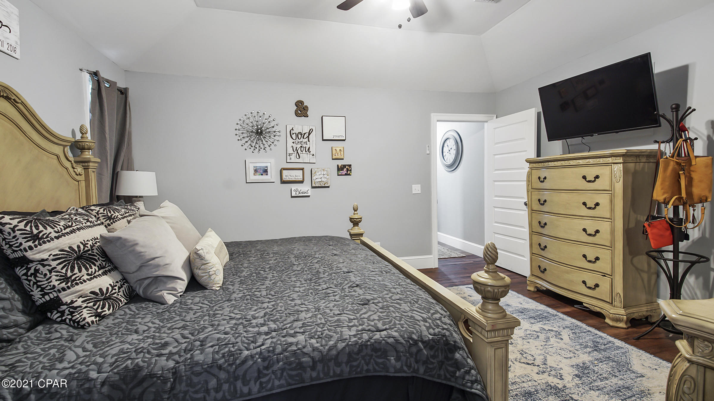 Shoreline Estates - Residential