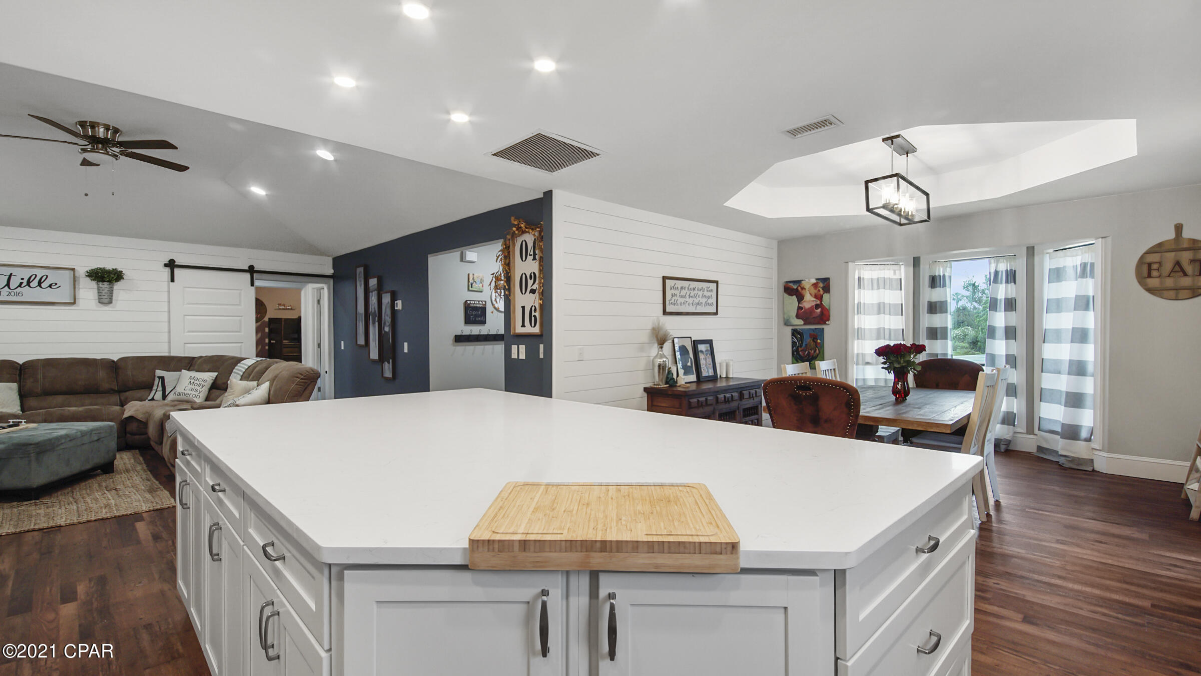 Shoreline Estates - Residential