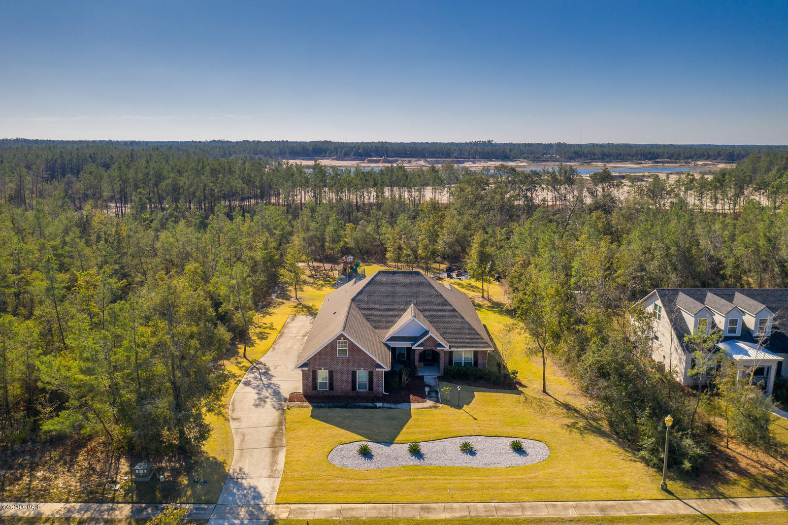 Lake Merial - Residential