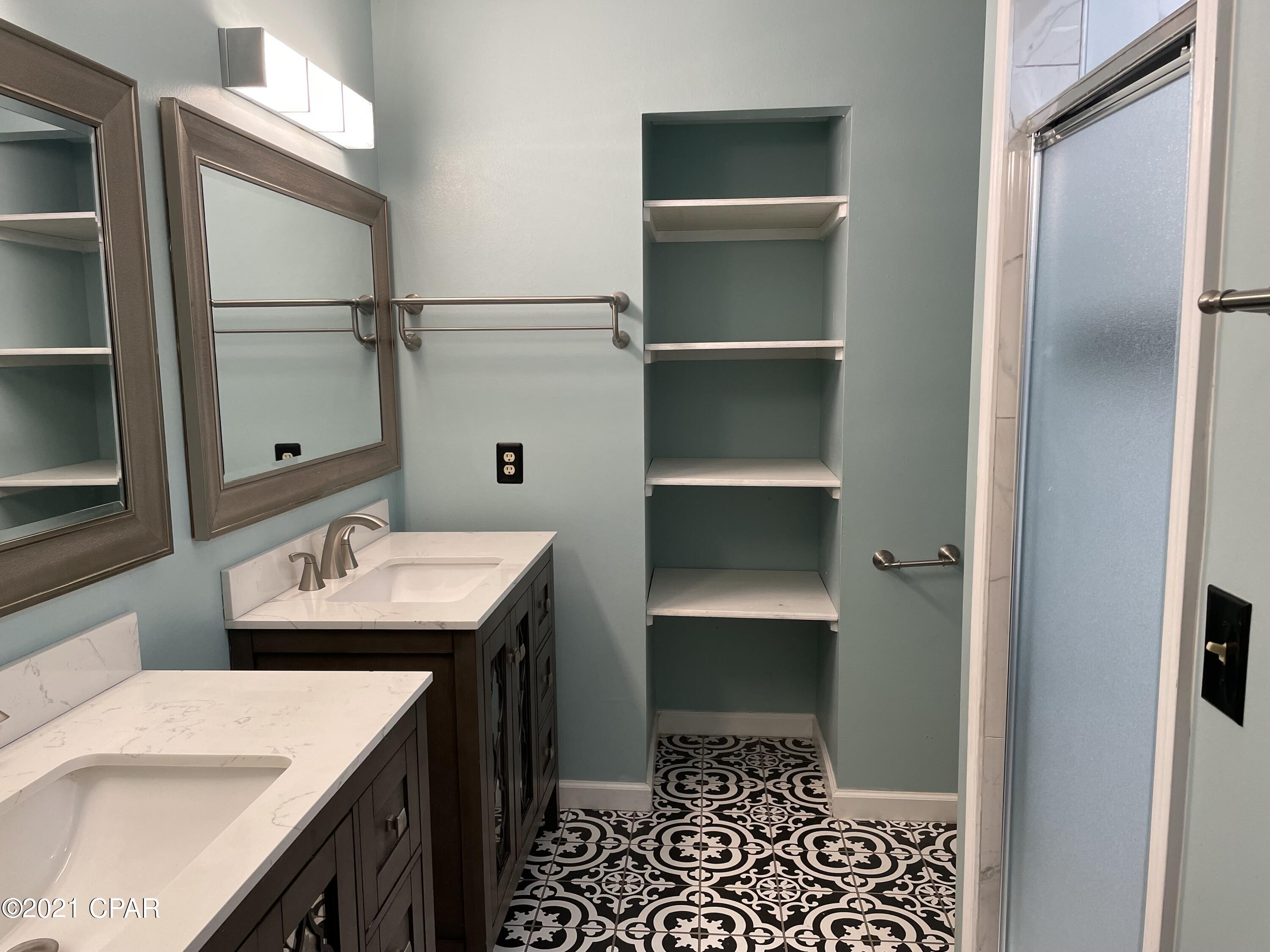 Stanford Place Unit 3 - Residential