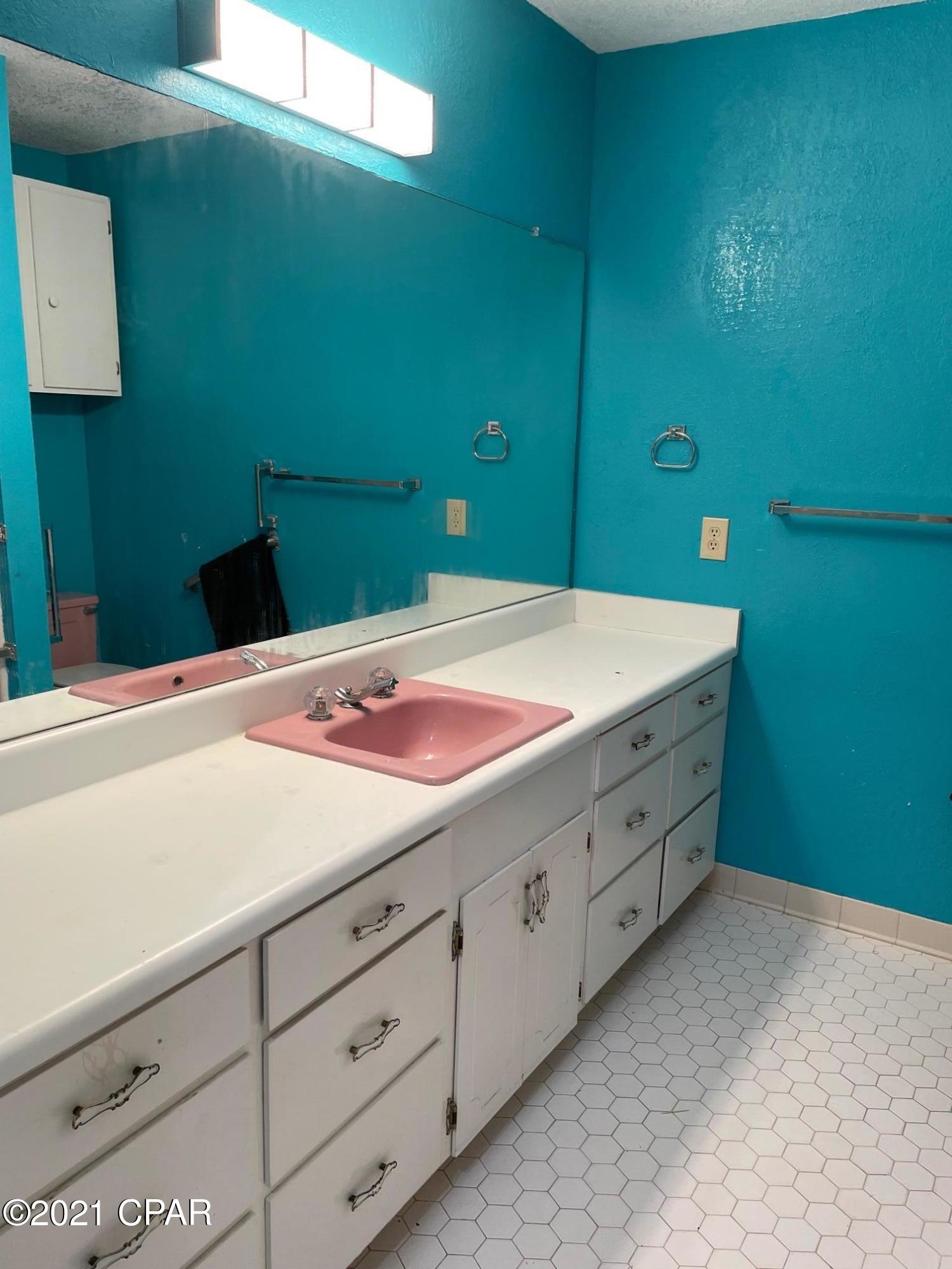 Stanford Place Unit 3 - Residential