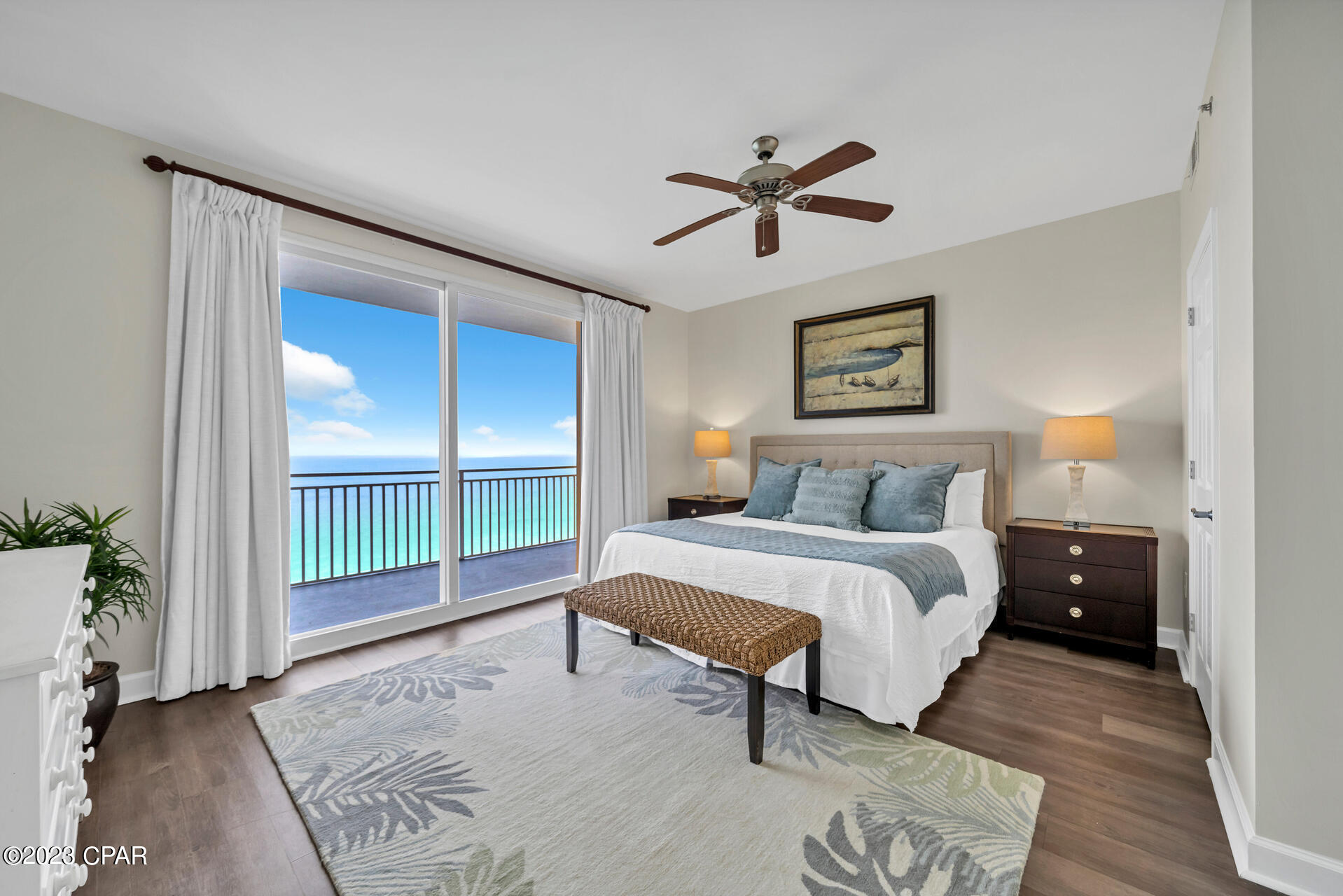 Splash Condo - Residential