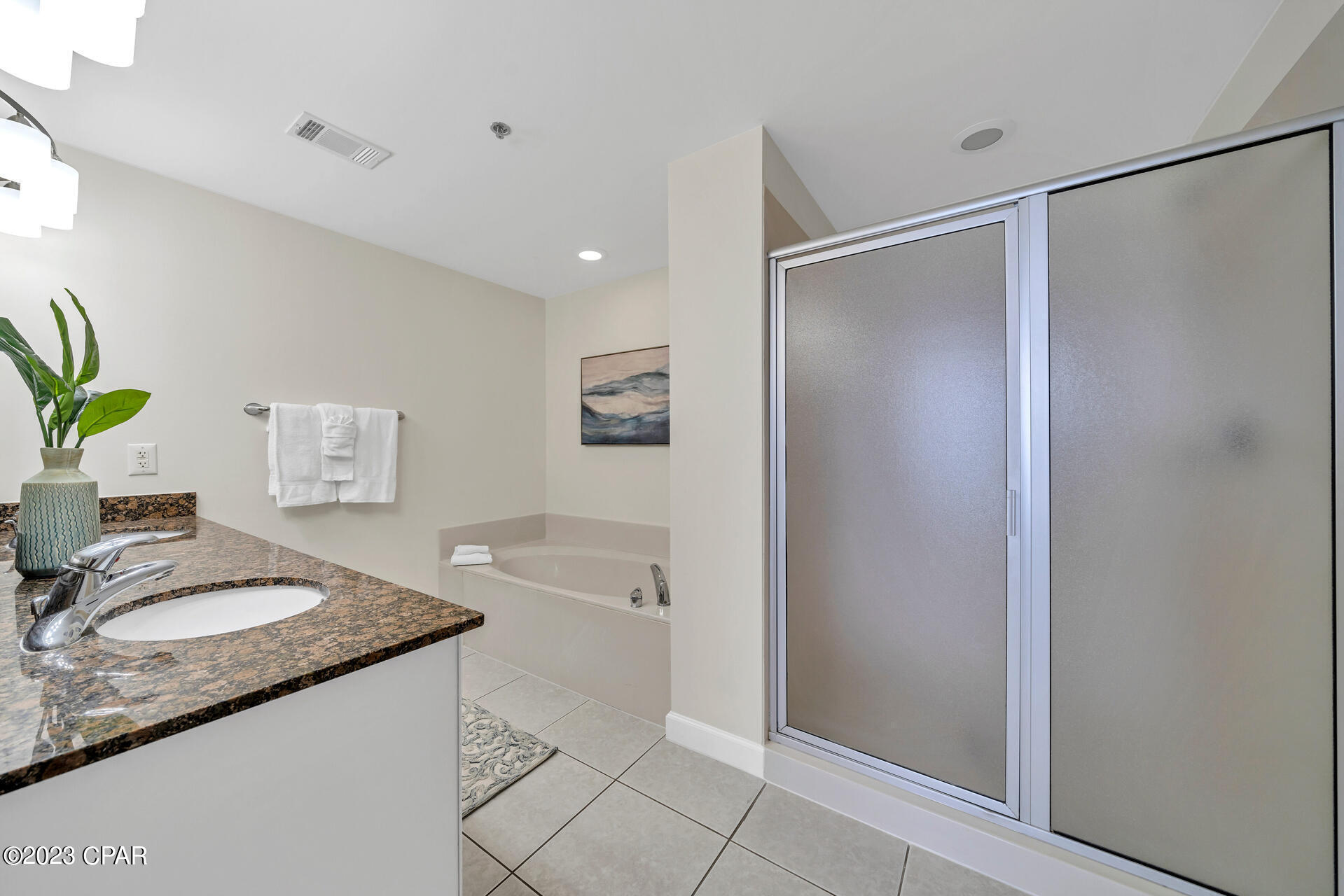 Splash Condo - Residential