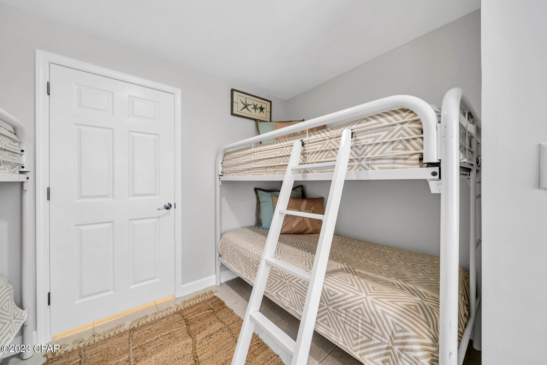 Splash Condo - Residential