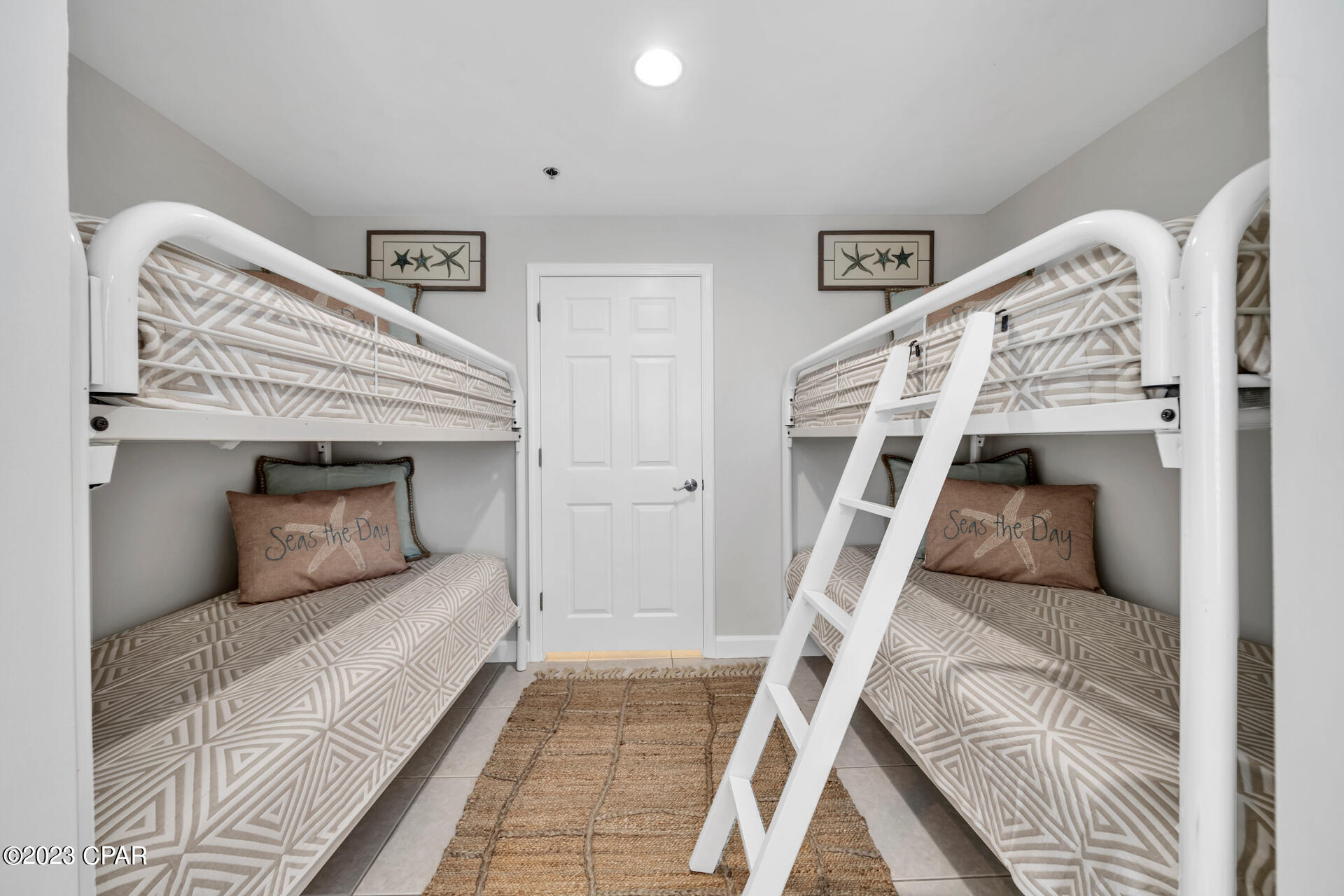 Splash Condo - Residential