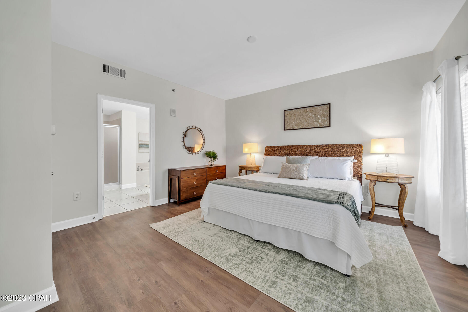 Splash Condo - Residential