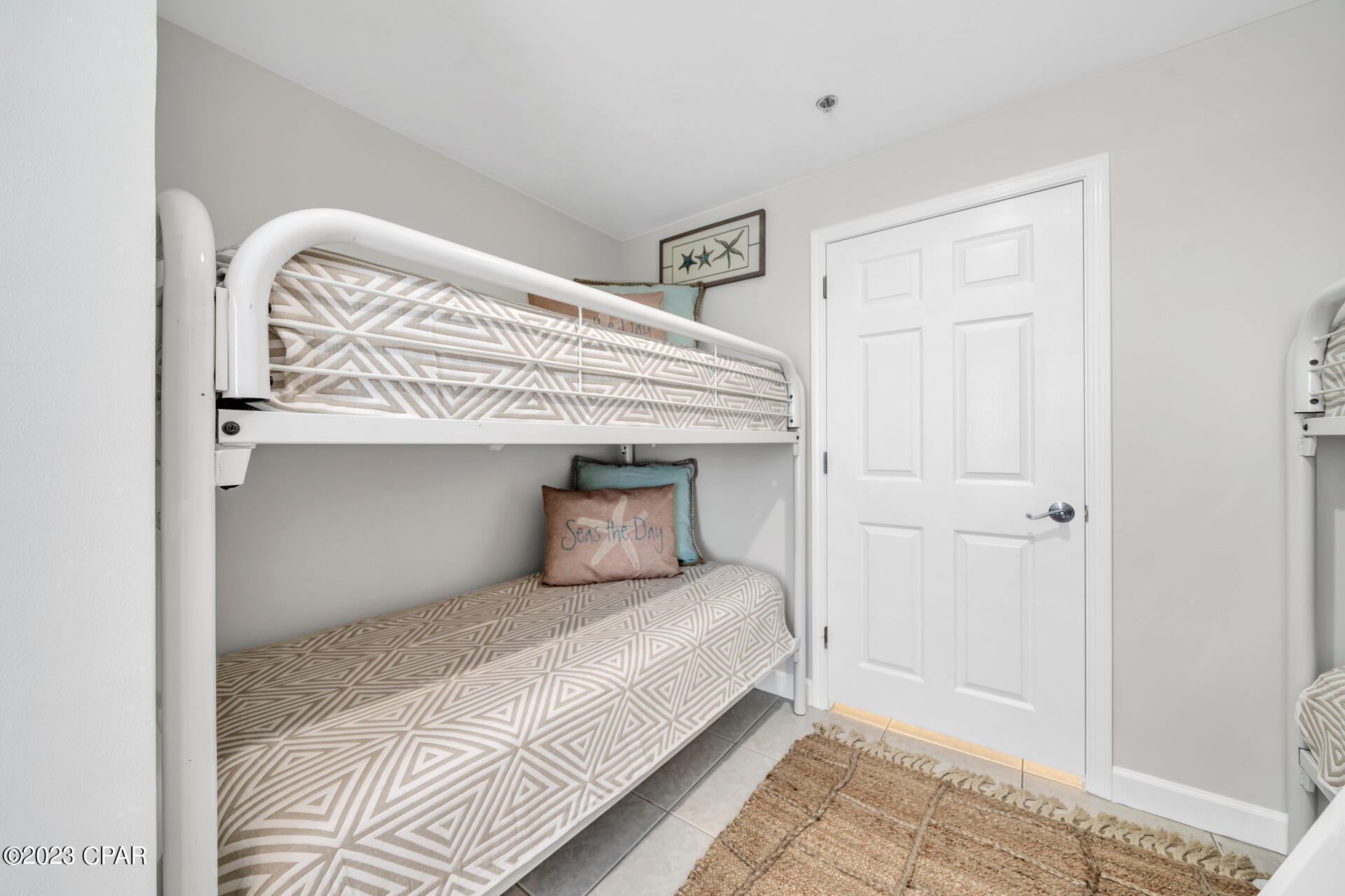 Splash Condo - Residential