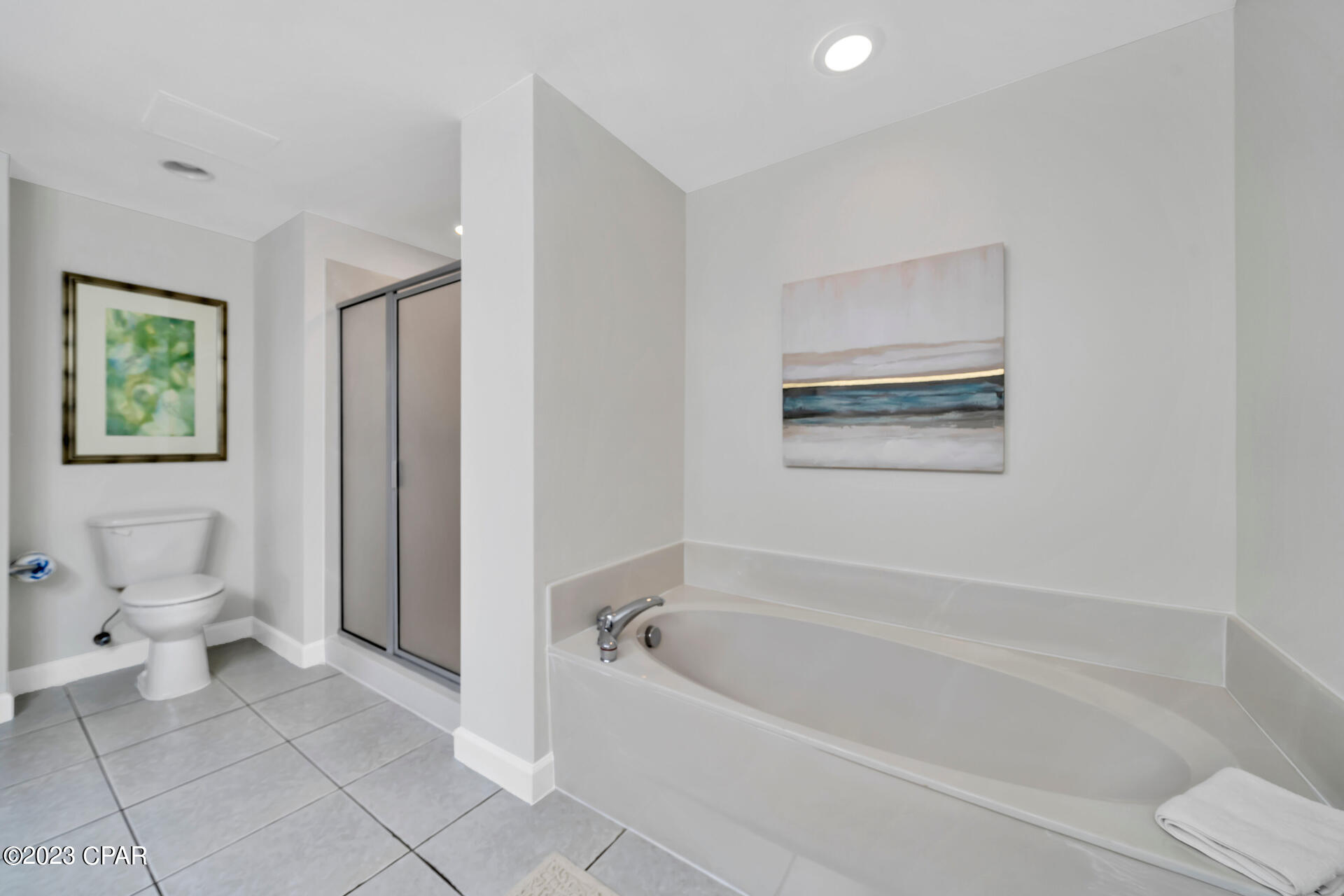 Splash Condo - Residential