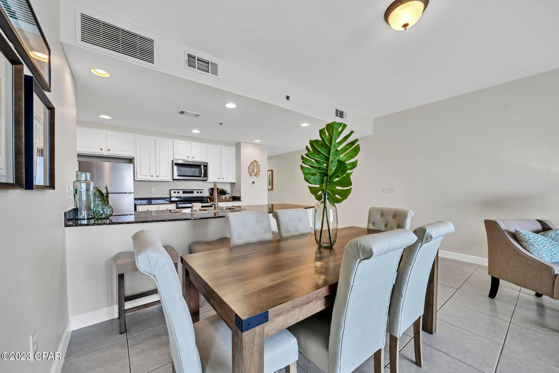 Splash Condo - Residential