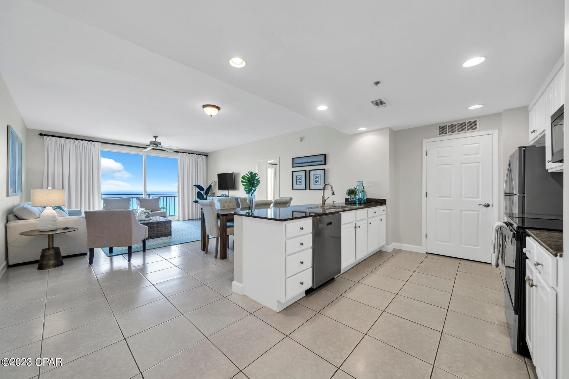 Splash Condo - Residential