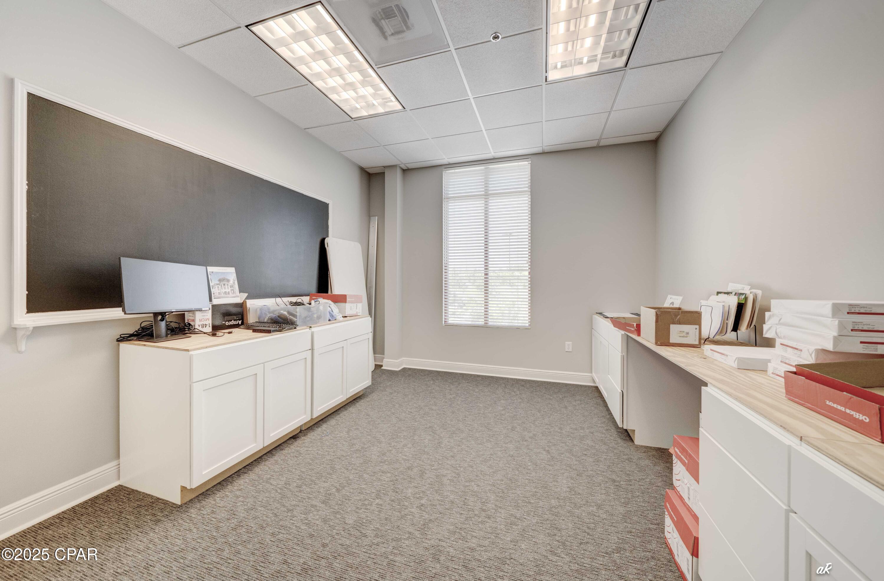 E Destin No Og 98 - Commercial Lease