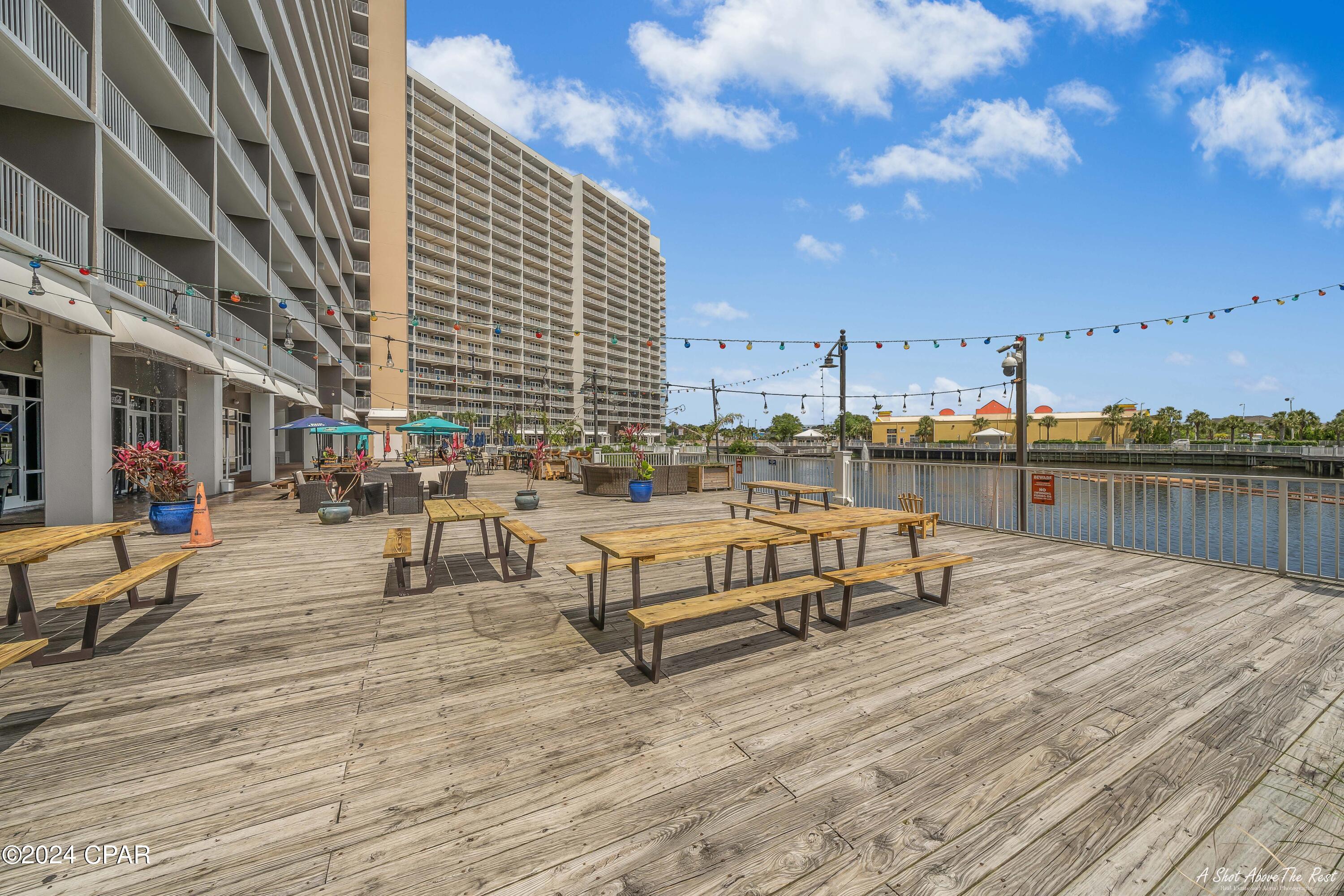 Laketown Wharf - Residential