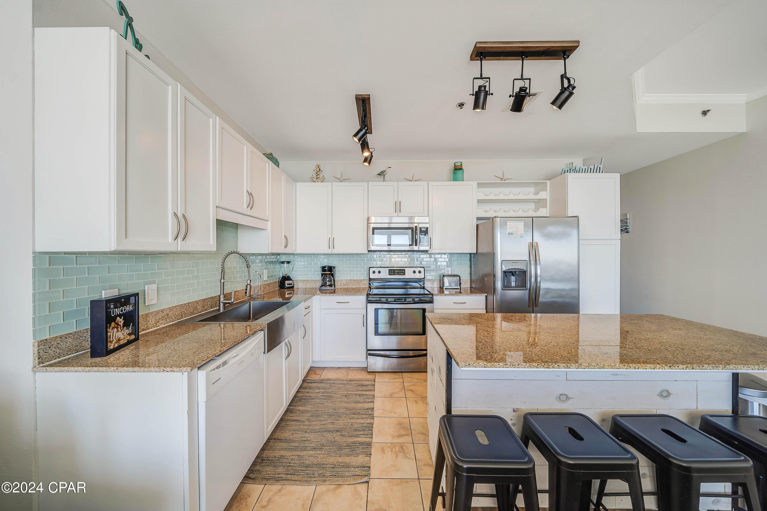 Laketown Wharf - Residential