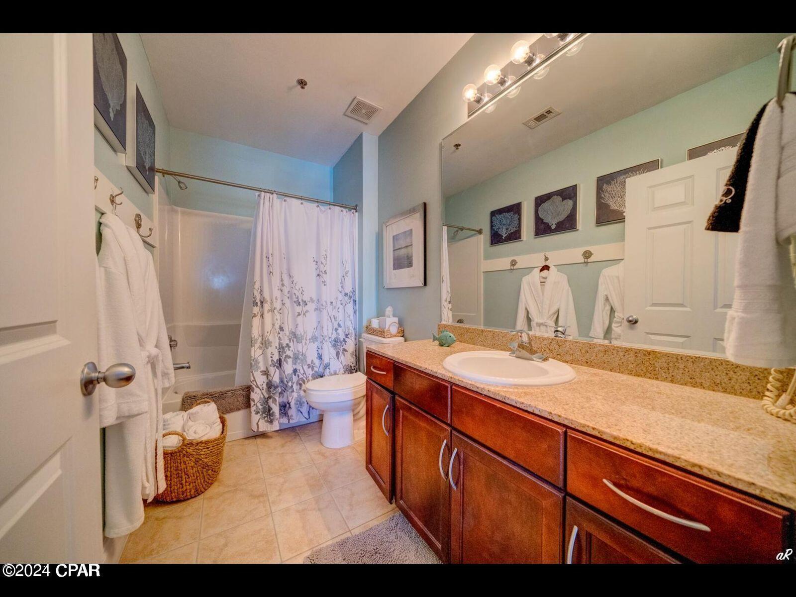 Laketown Wharf - Residential