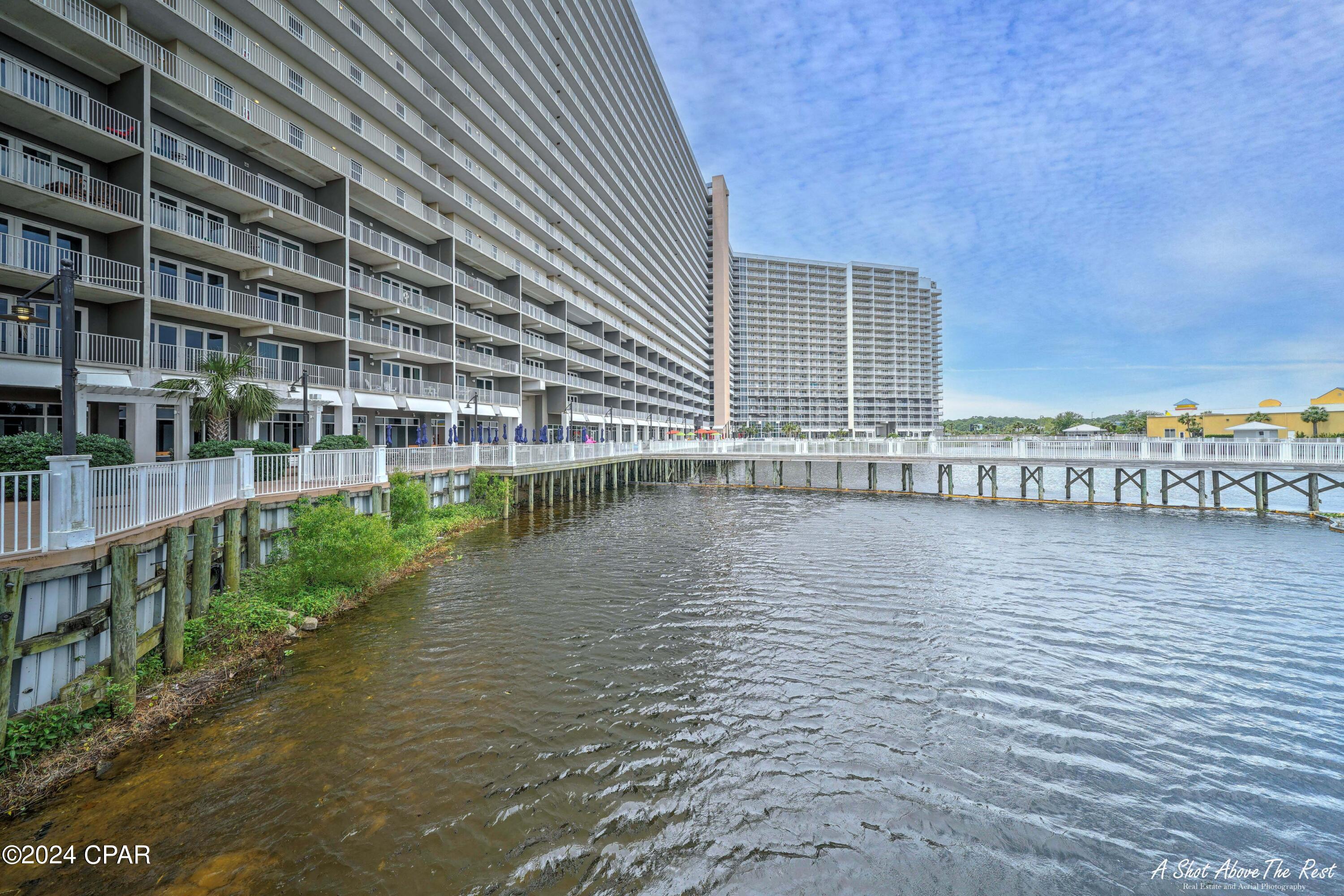 Laketown Wharf - Residential