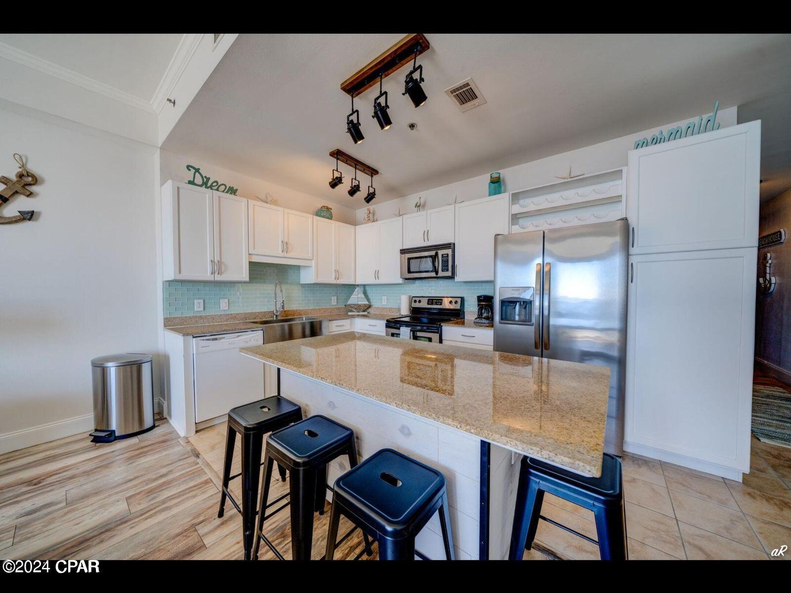 Laketown Wharf - Residential