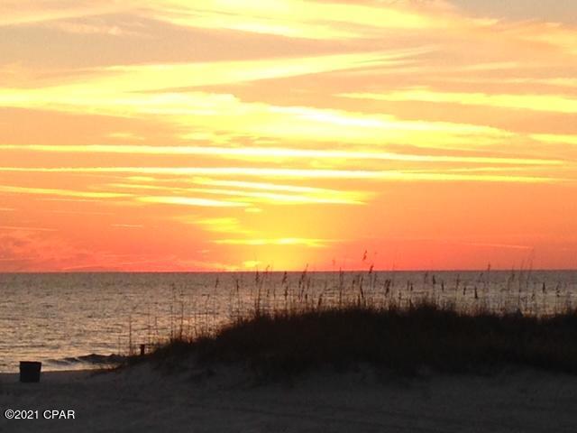 Laguna Beach Estates 7th Add - Residential