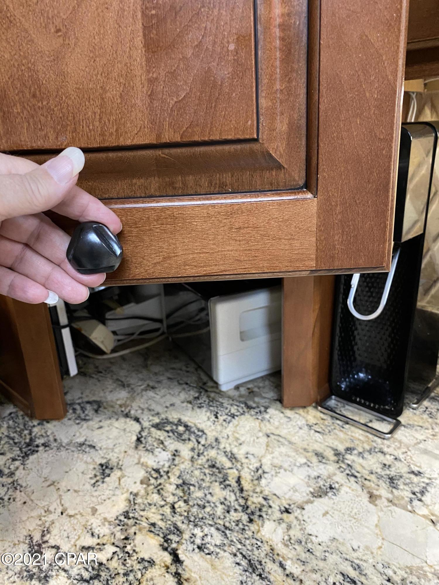 Laguna Beach Estates 7th Add - Residential