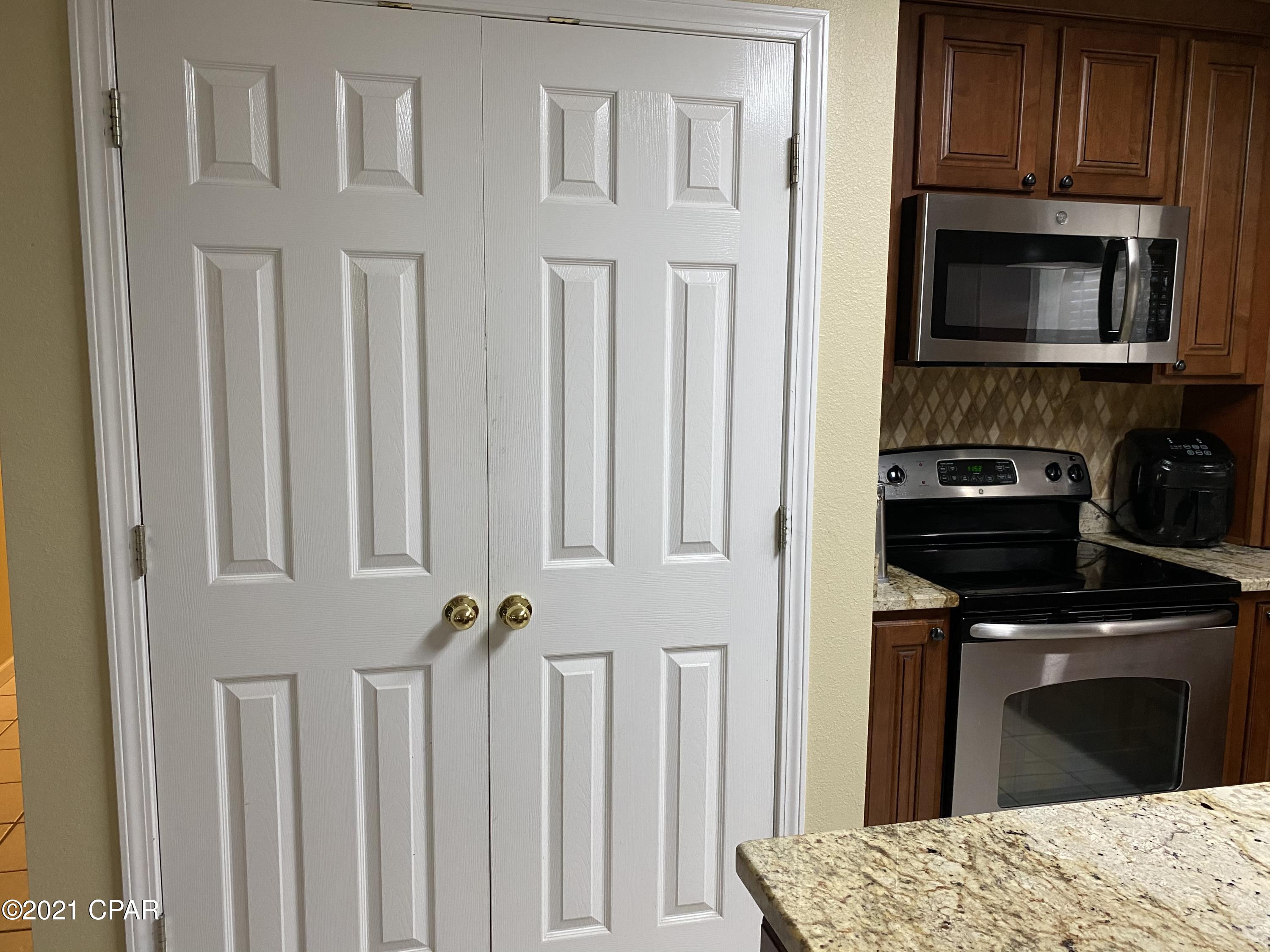 Laguna Beach Estates 7th Add - Residential