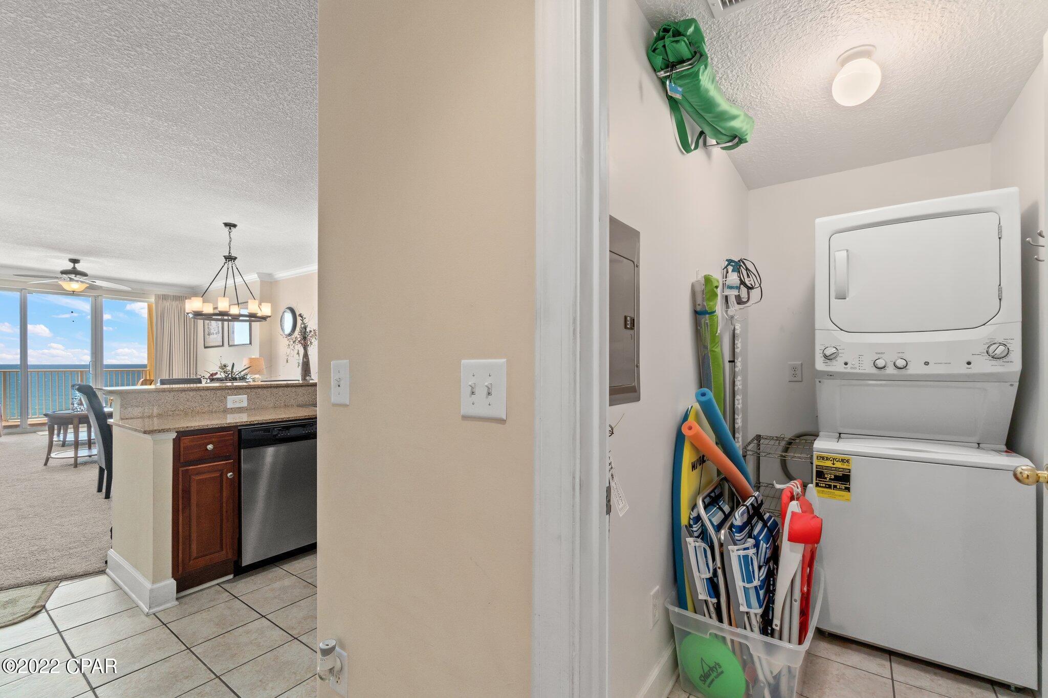 Tropic Winds - Residential