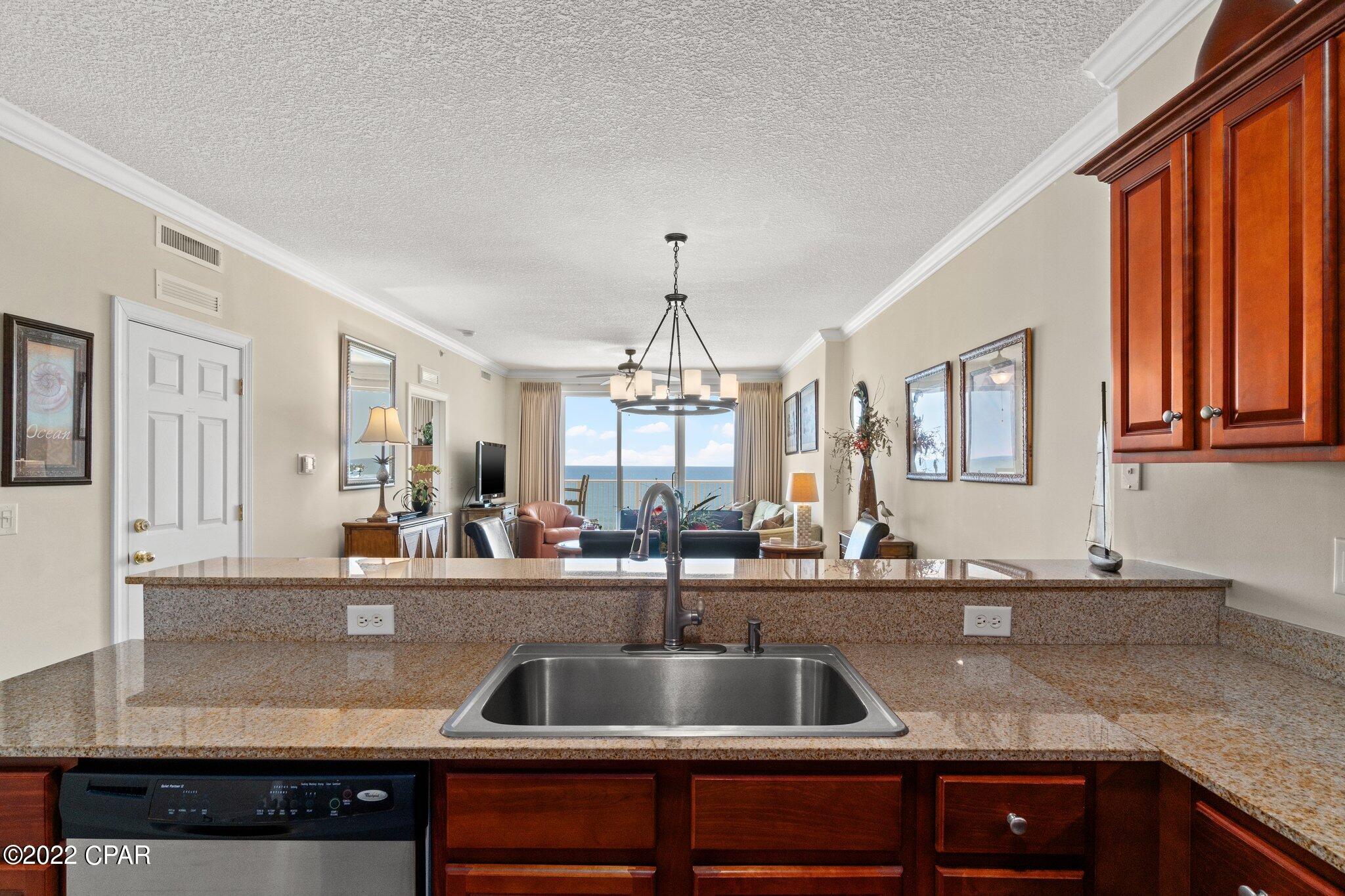 Tropic Winds - Residential