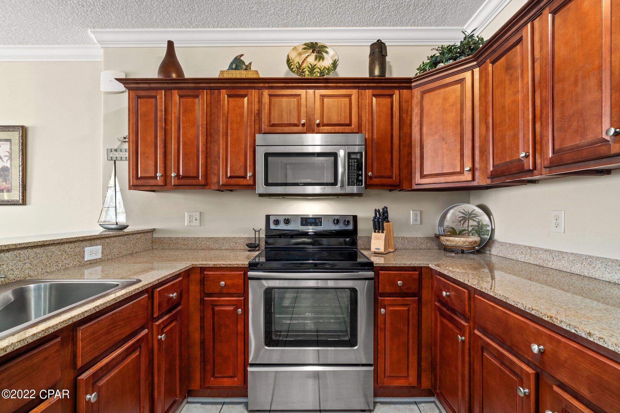 Tropic Winds - Residential