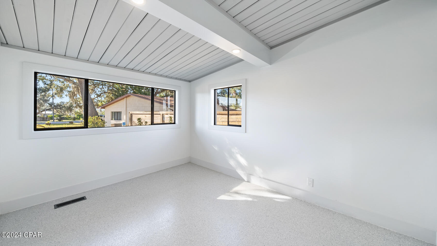 Shoreline Properties#1 - Residential