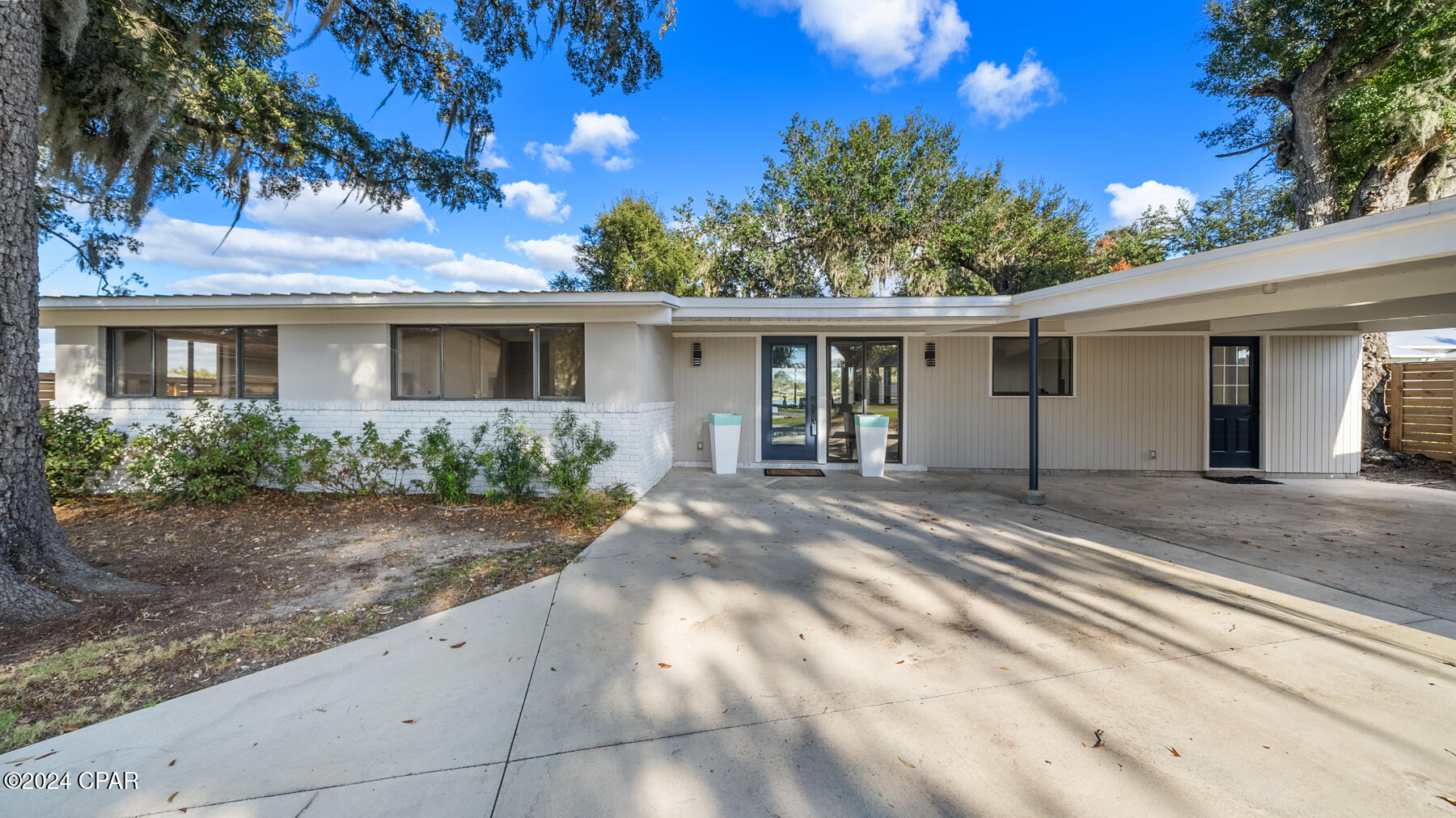 Shoreline Properties#1 - Residential