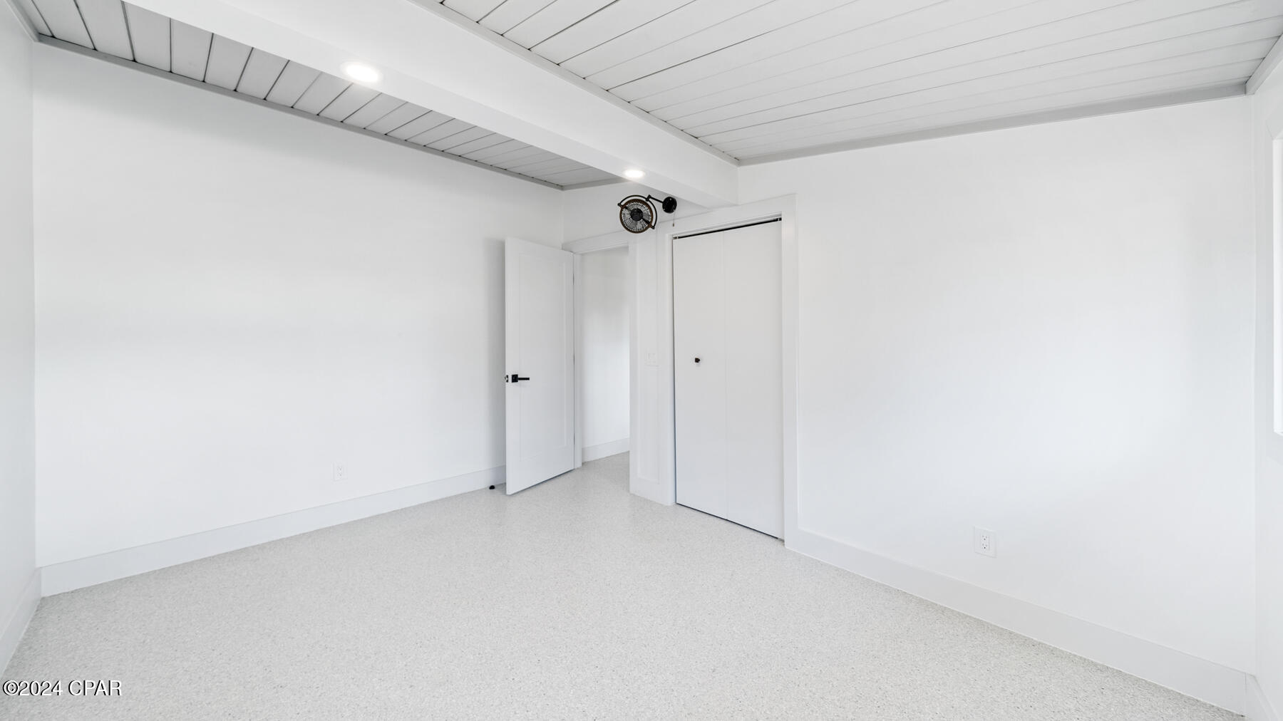 Shoreline Properties#1 - Residential