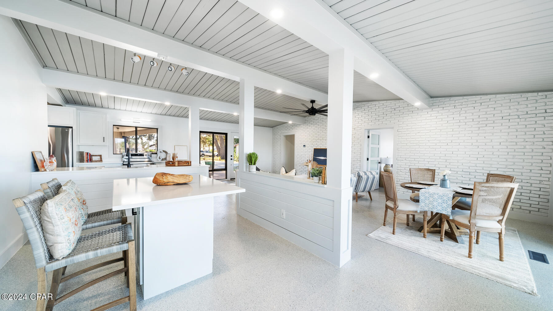 Shoreline Properties#1 - Residential