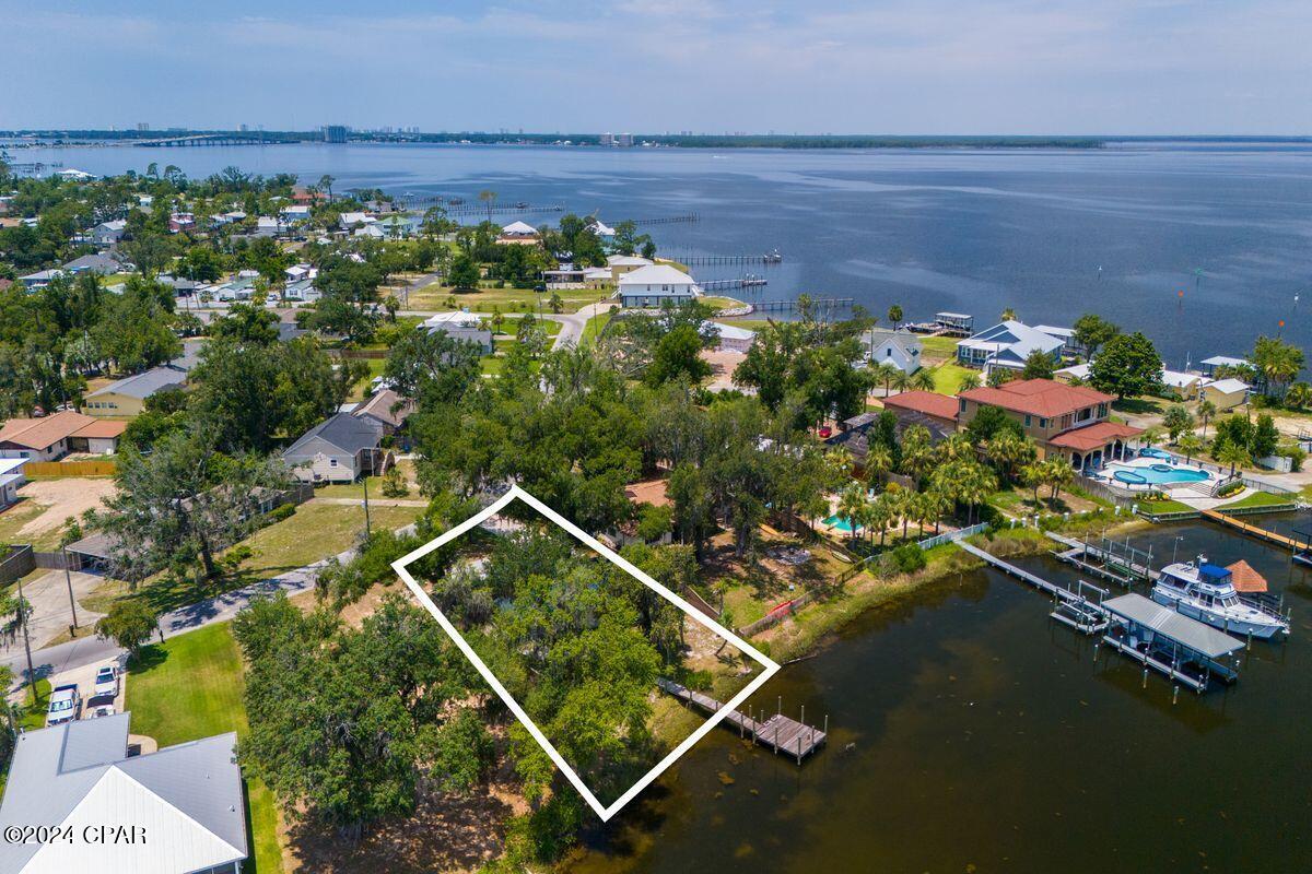 Shoreline Properties#1 - Residential