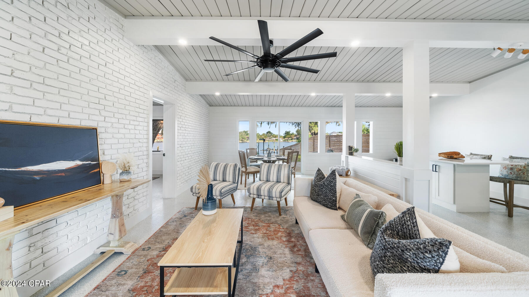 Shoreline Properties#1 - Residential