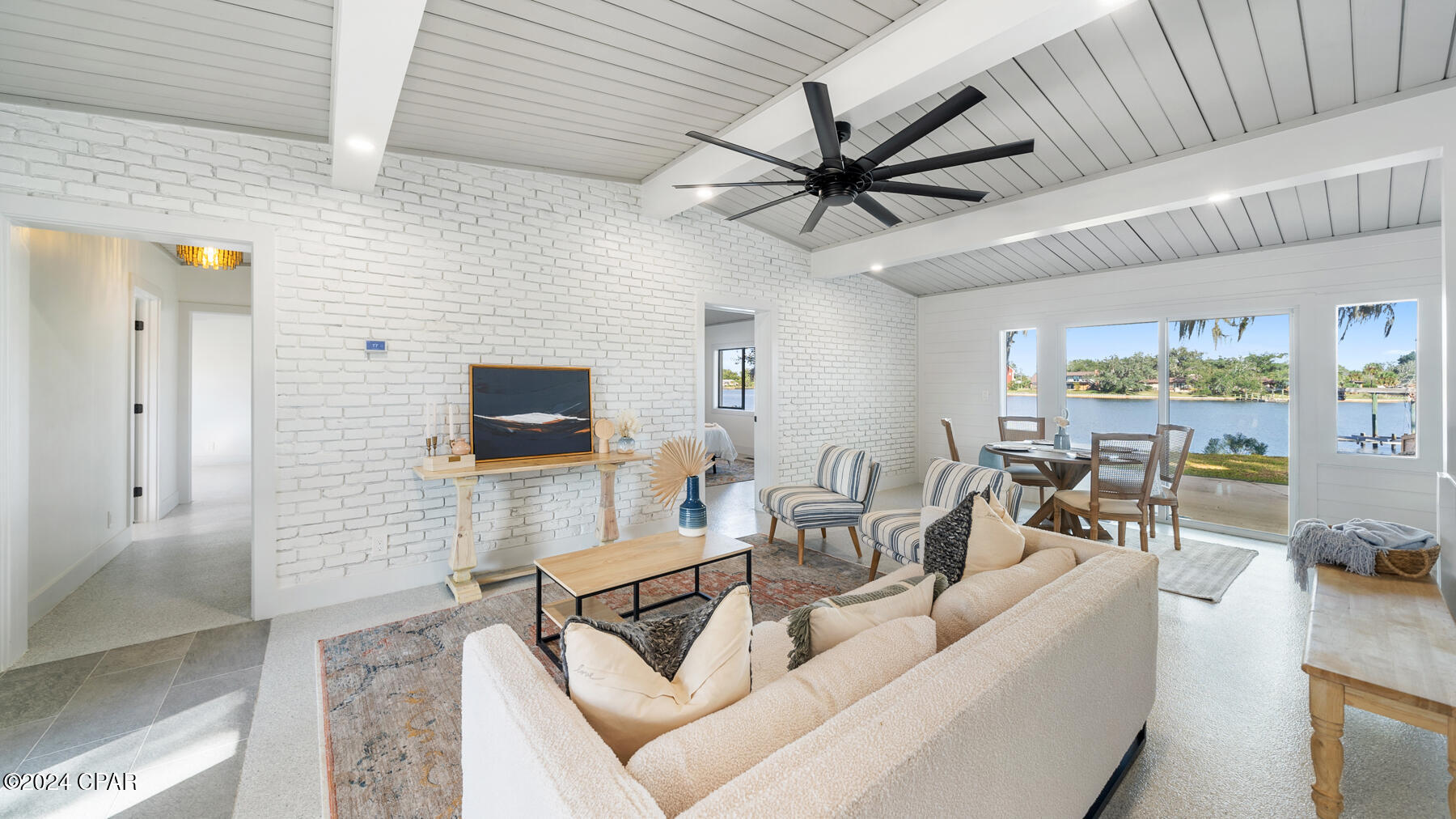 Shoreline Properties#1 - Residential