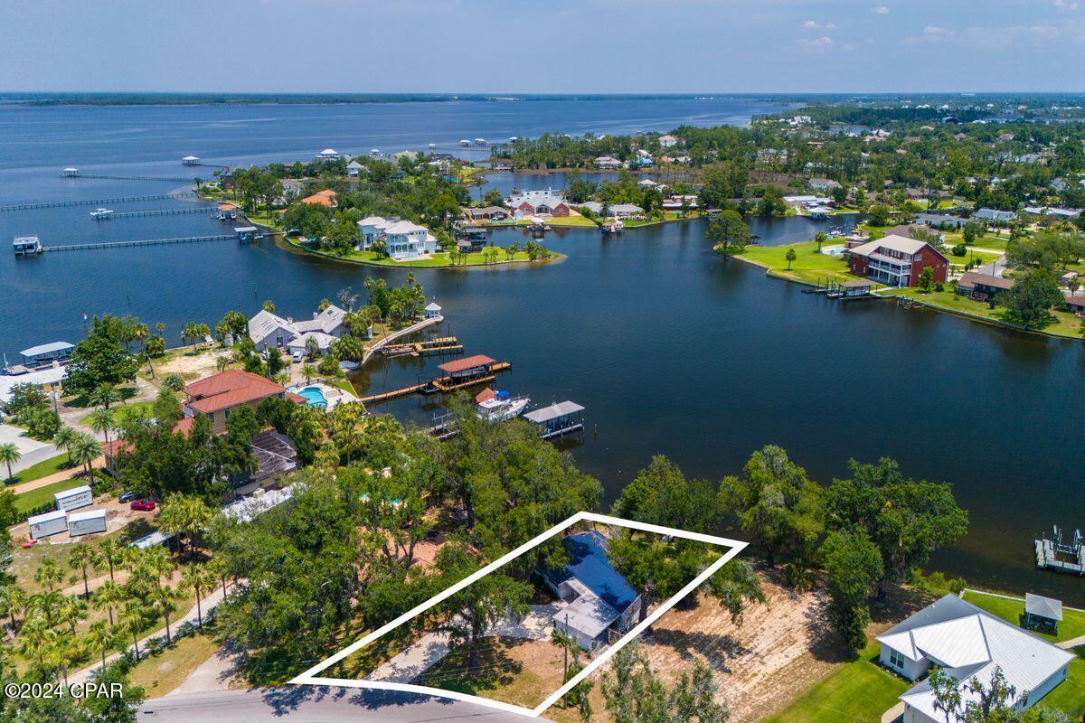 Shoreline Properties#1 - Residential