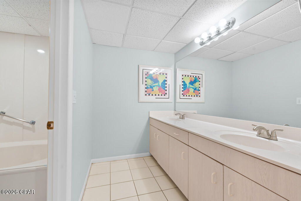 Long Beach Towers III - Residential