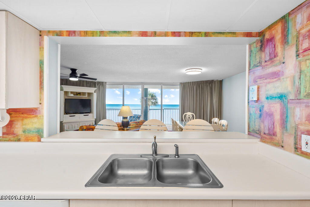 Long Beach Towers III - Residential