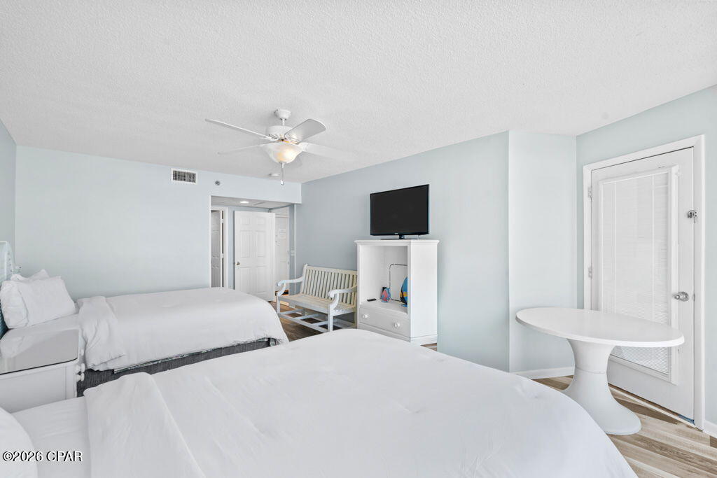 Long Beach Towers III - Residential