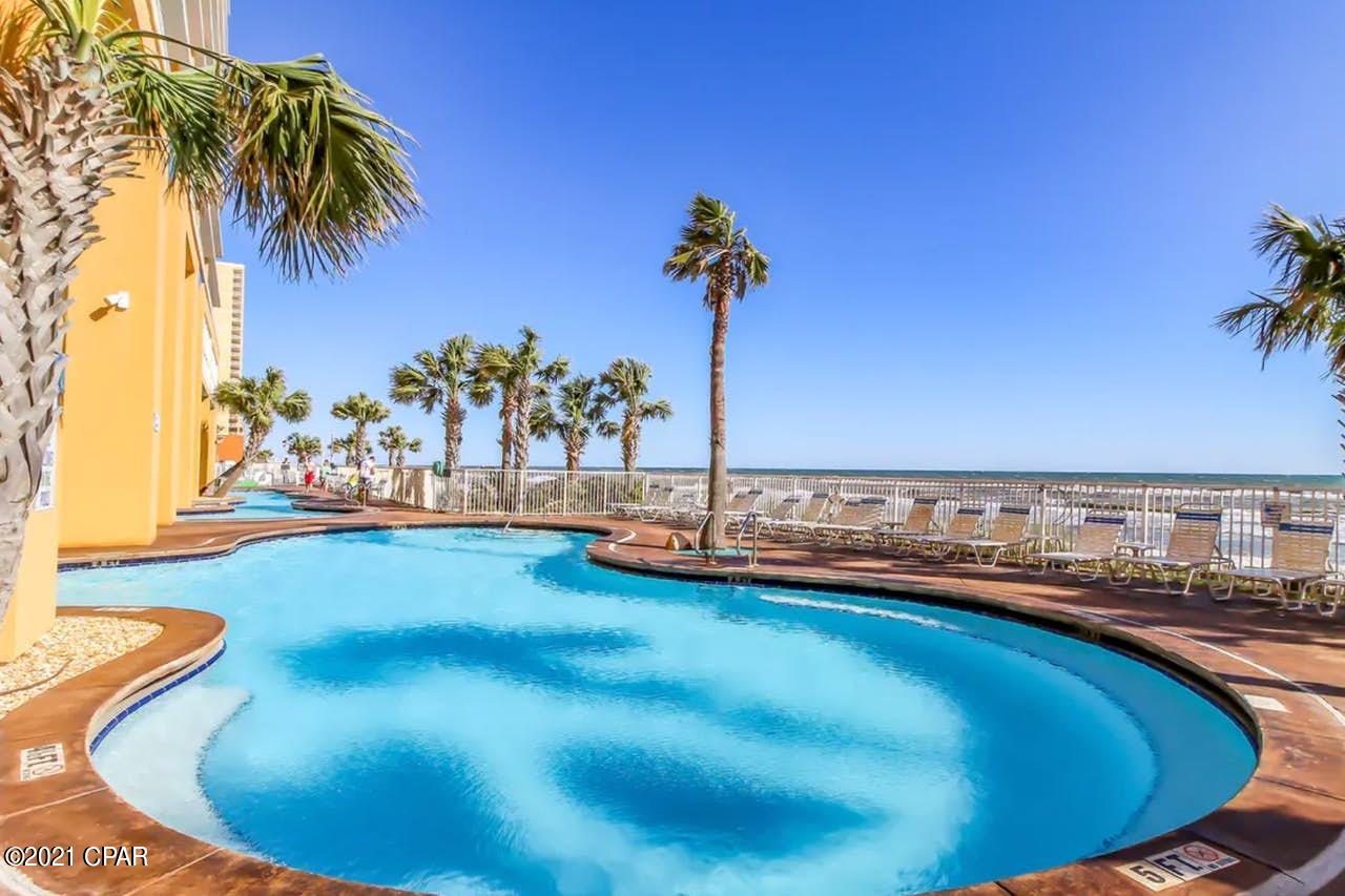 Splash Condo - Residential